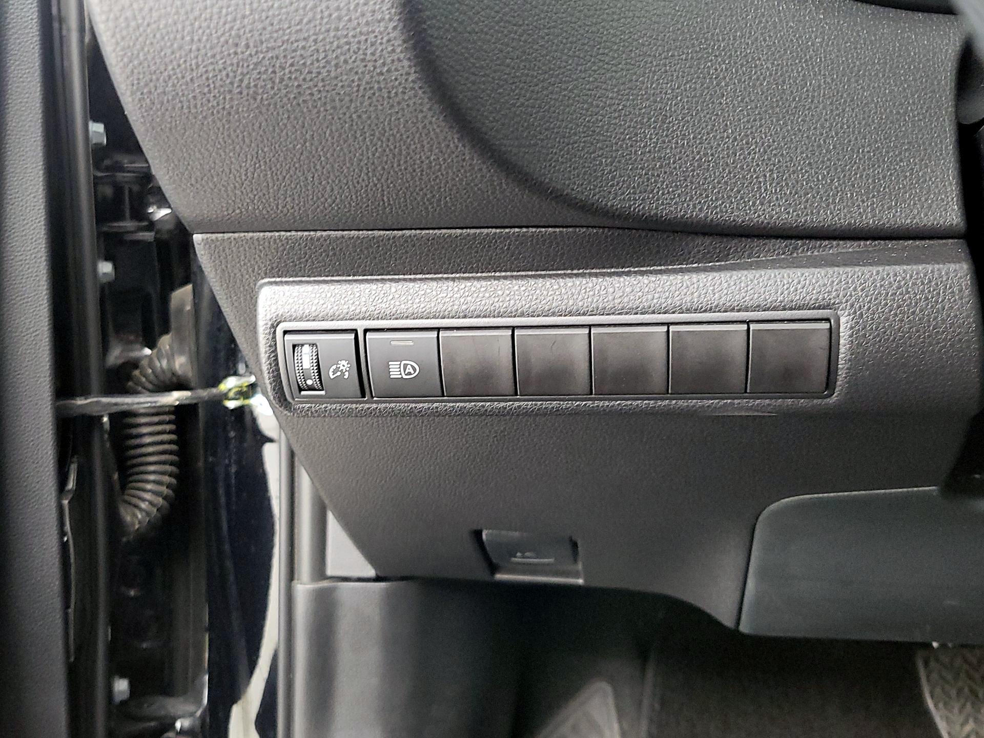 Thumbnail: 2025 Toyota Corolla - 13