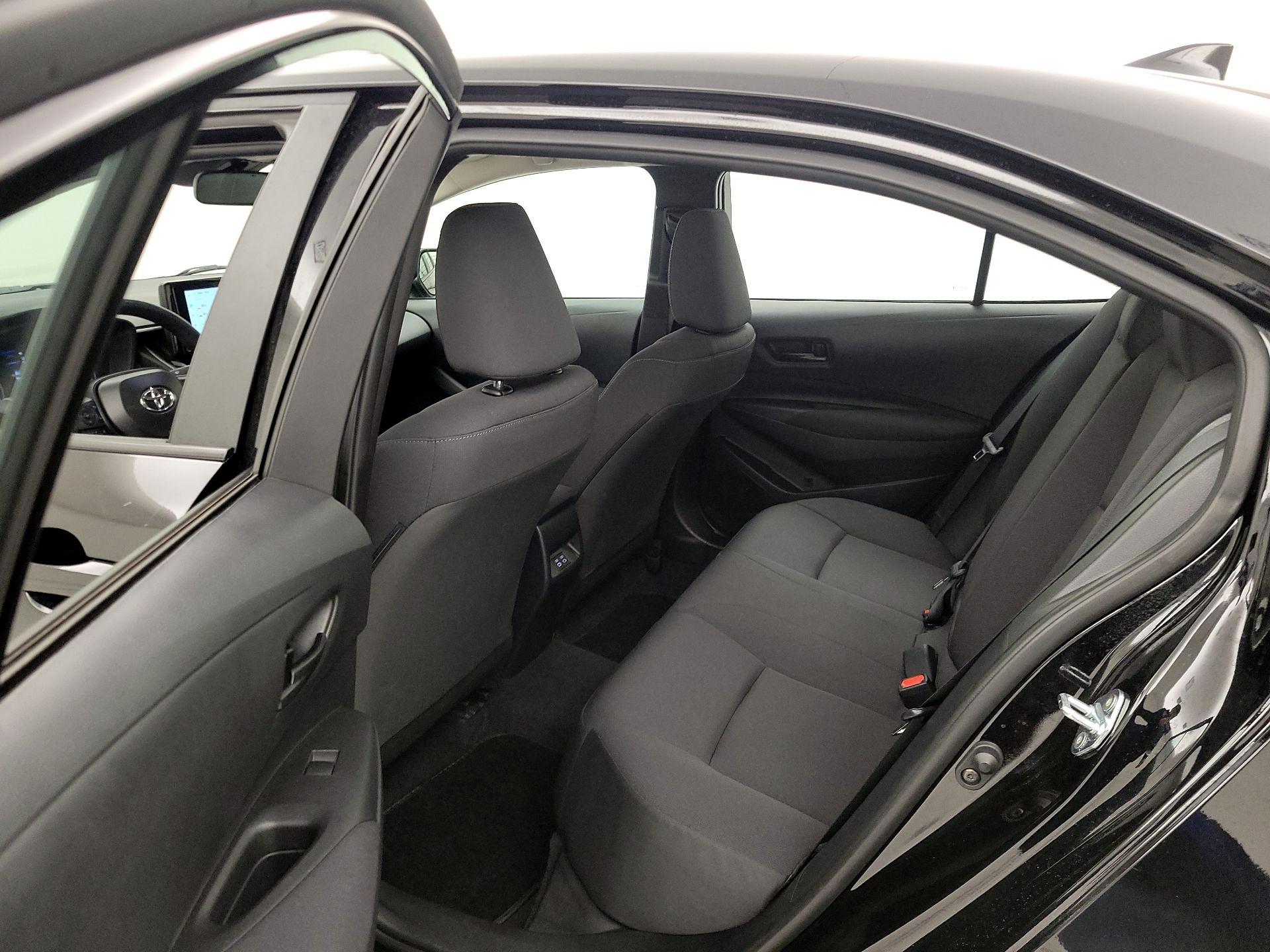 Thumbnail: 2025 Toyota Corolla - 18