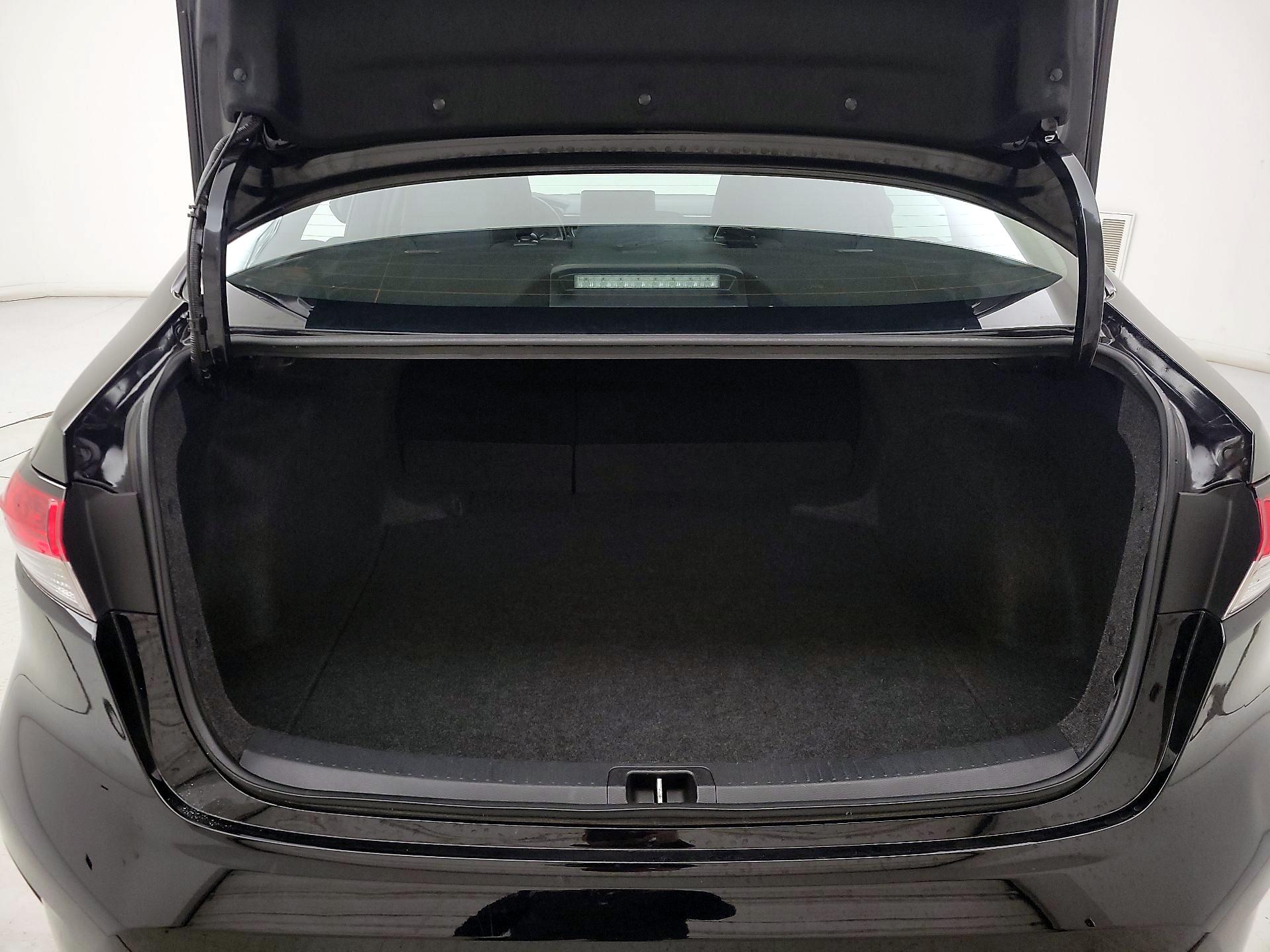 Thumbnail: 2025 Toyota Corolla - 19