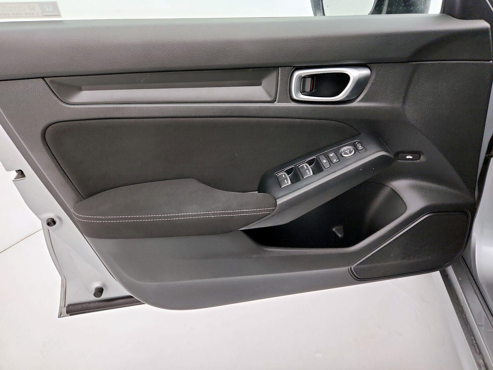 Thumbnail: 2023 Honda Civic - 12