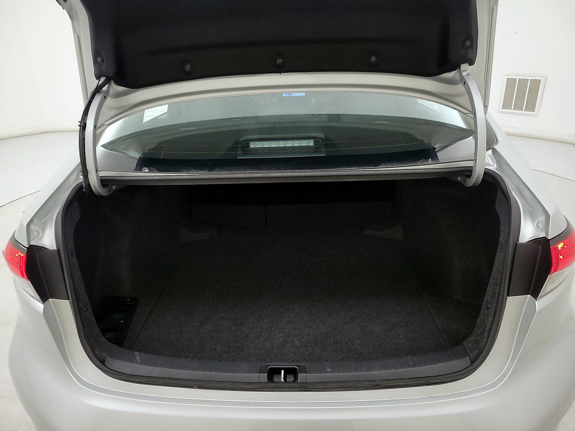 Thumbnail: 2025 Toyota Corolla - 20