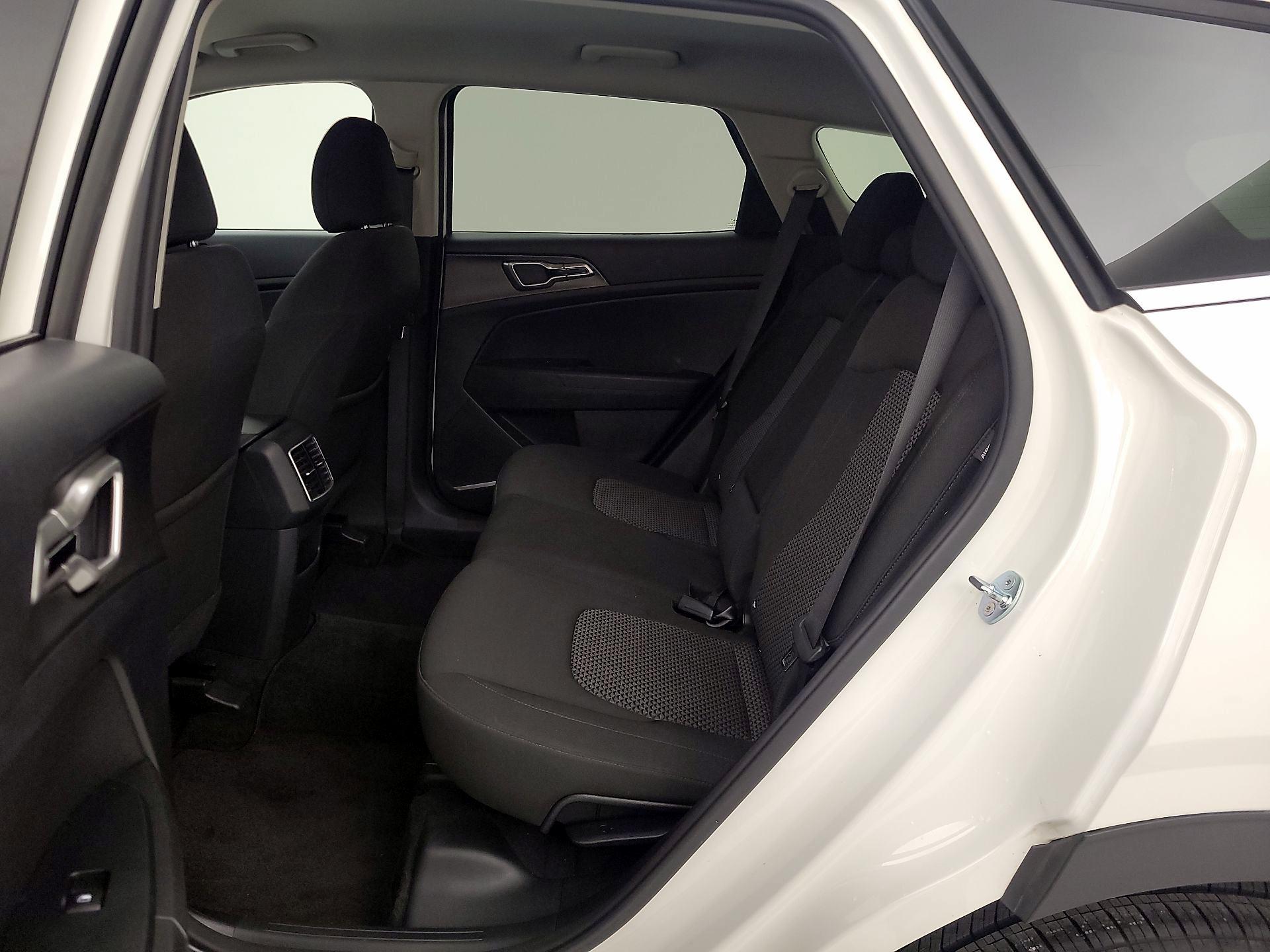 Thumbnail: 2024 Kia Sportage - 19