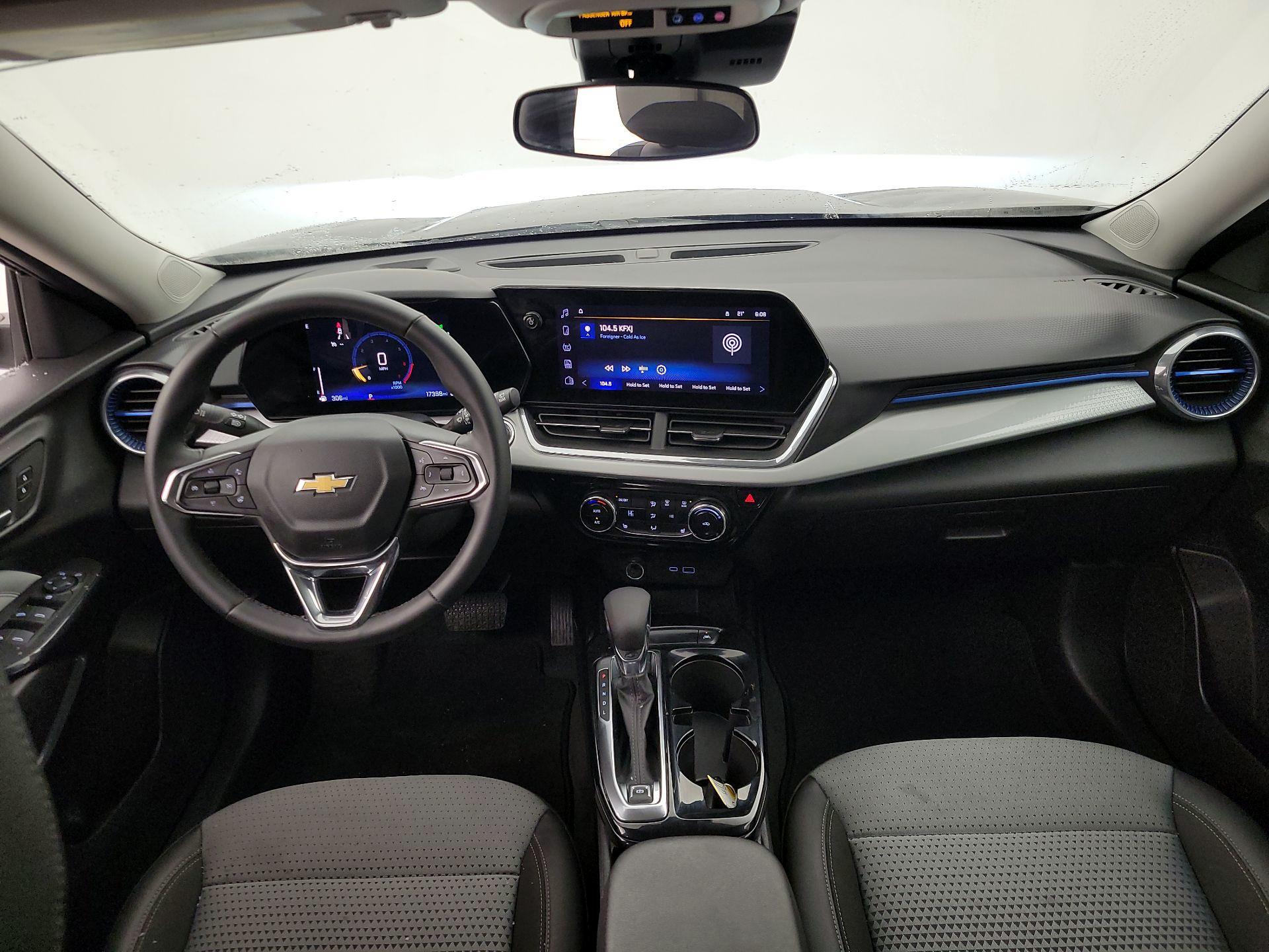 Thumbnail: 2025 Chevrolet Trax - 9