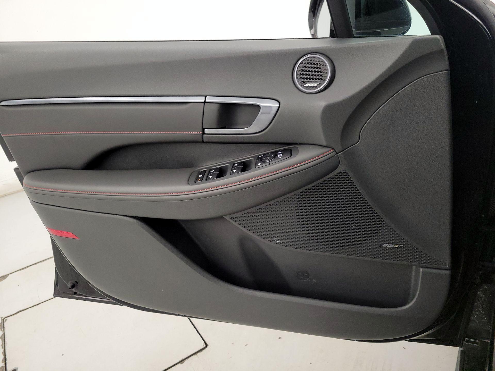 Thumbnail: 2023 Hyundai Sonata - 12