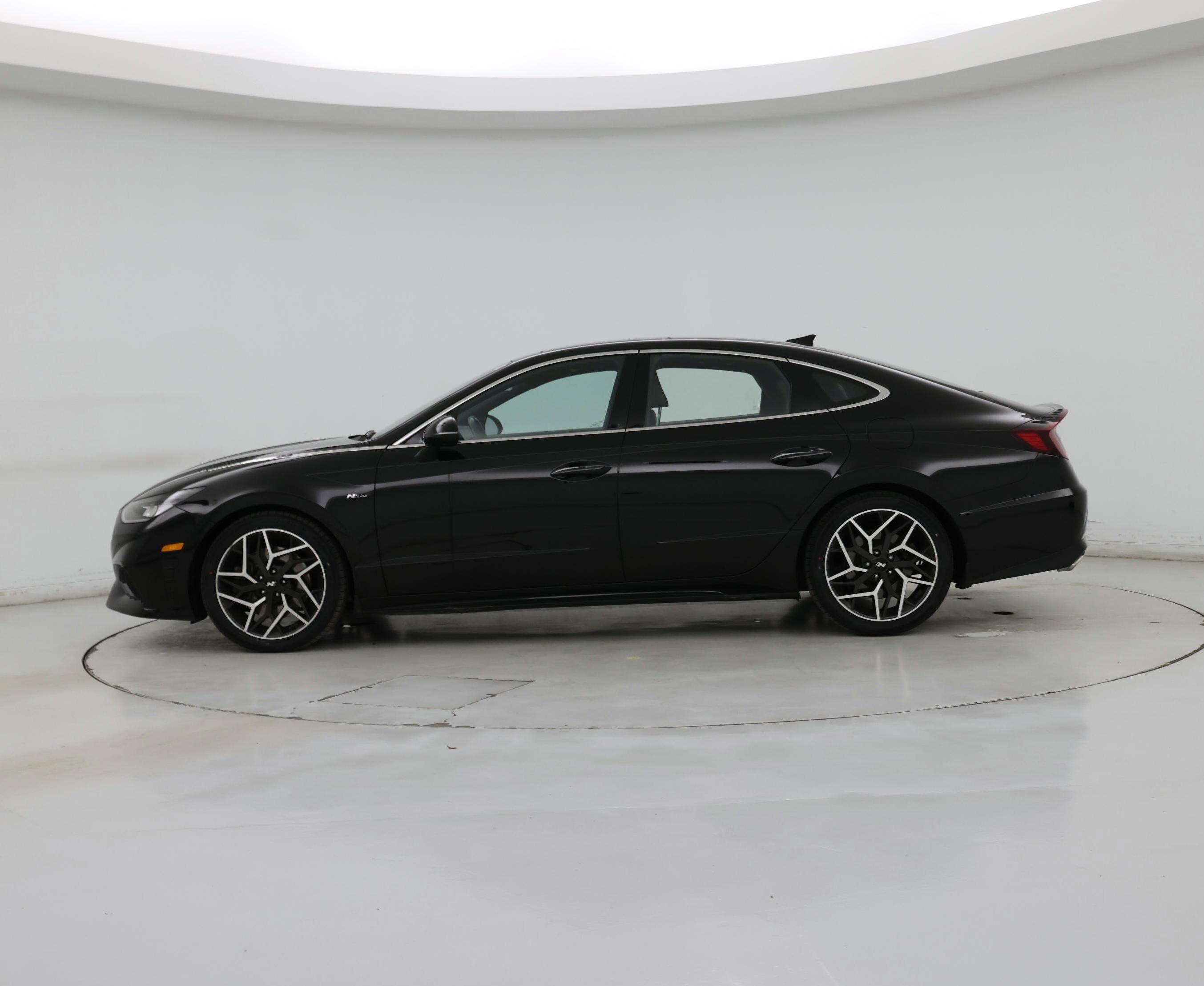 Thumbnail: 2023 Hyundai Sonata - 3