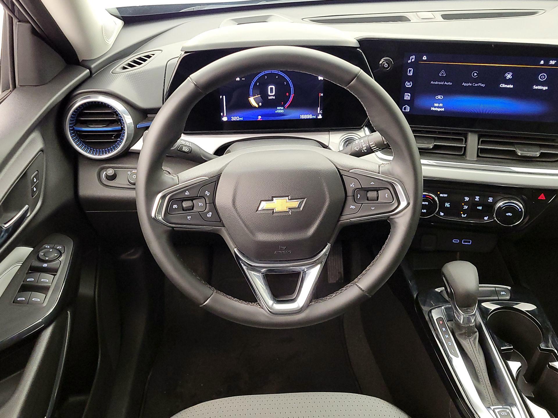 Thumbnail: 2025 Chevrolet Trax - 10