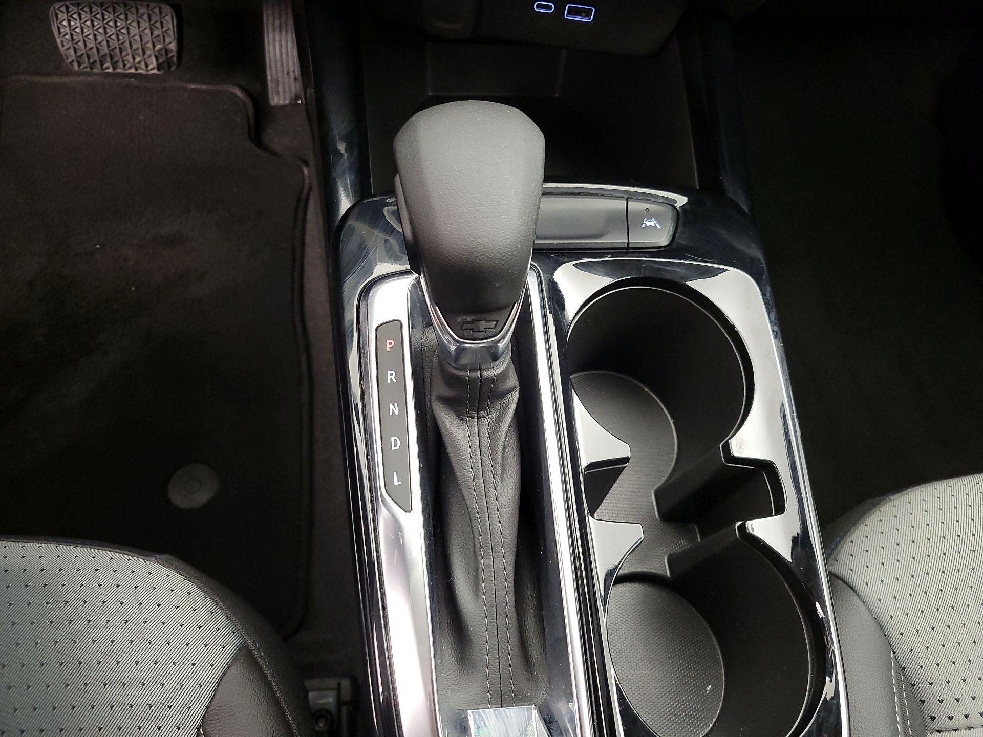 Thumbnail: 2025 Chevrolet Trax - 17