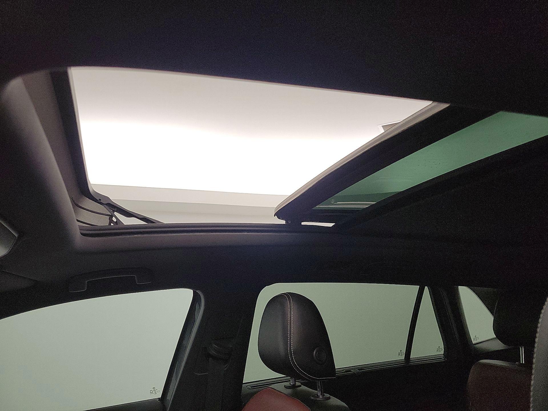 Thumbnail: 2021 Volkswagen Atlas - 19