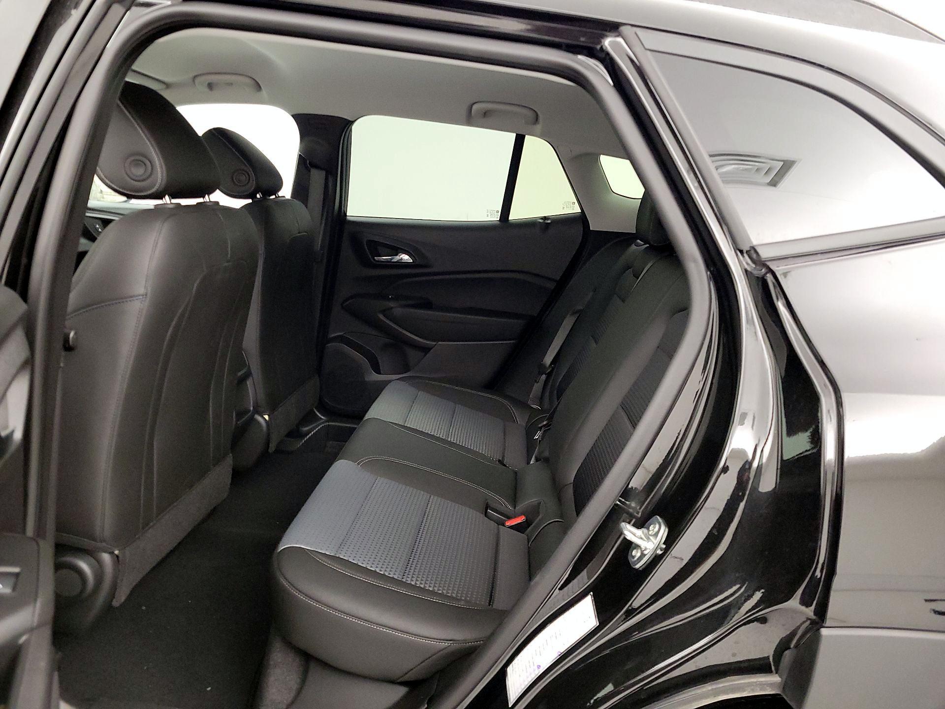 Thumbnail: 2025 Chevrolet Trax - 19