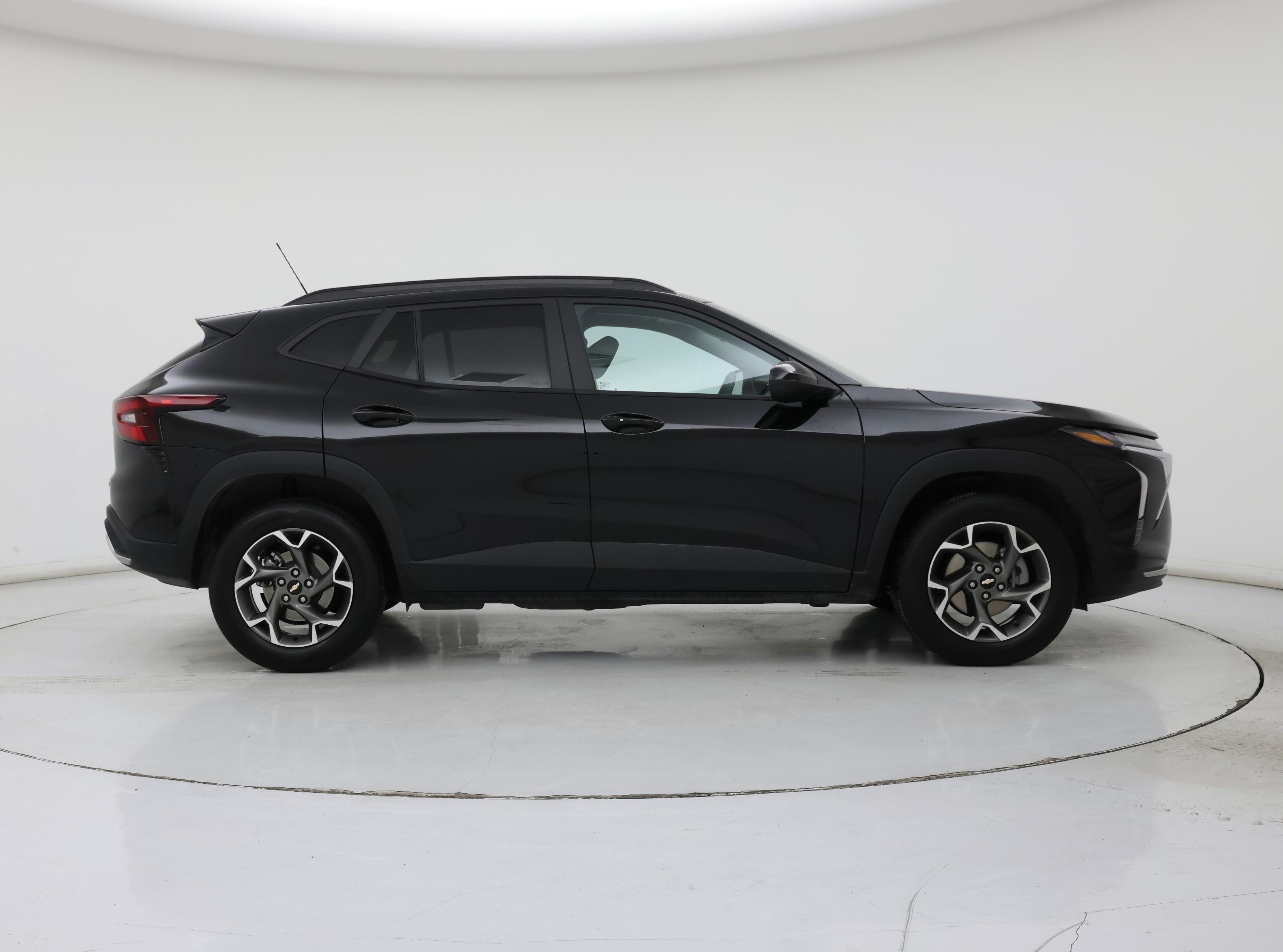 Thumbnail: 2025 Chevrolet Trax - 7