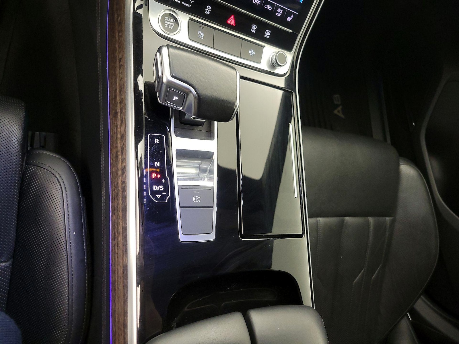 2021 Audi A8 Base - Photo 18