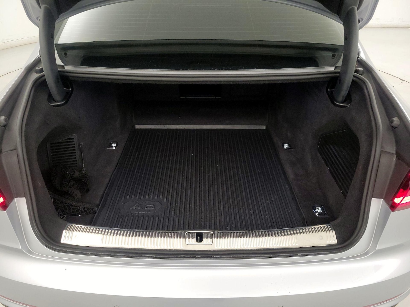 2021 Audi A8 Base - Photo 22