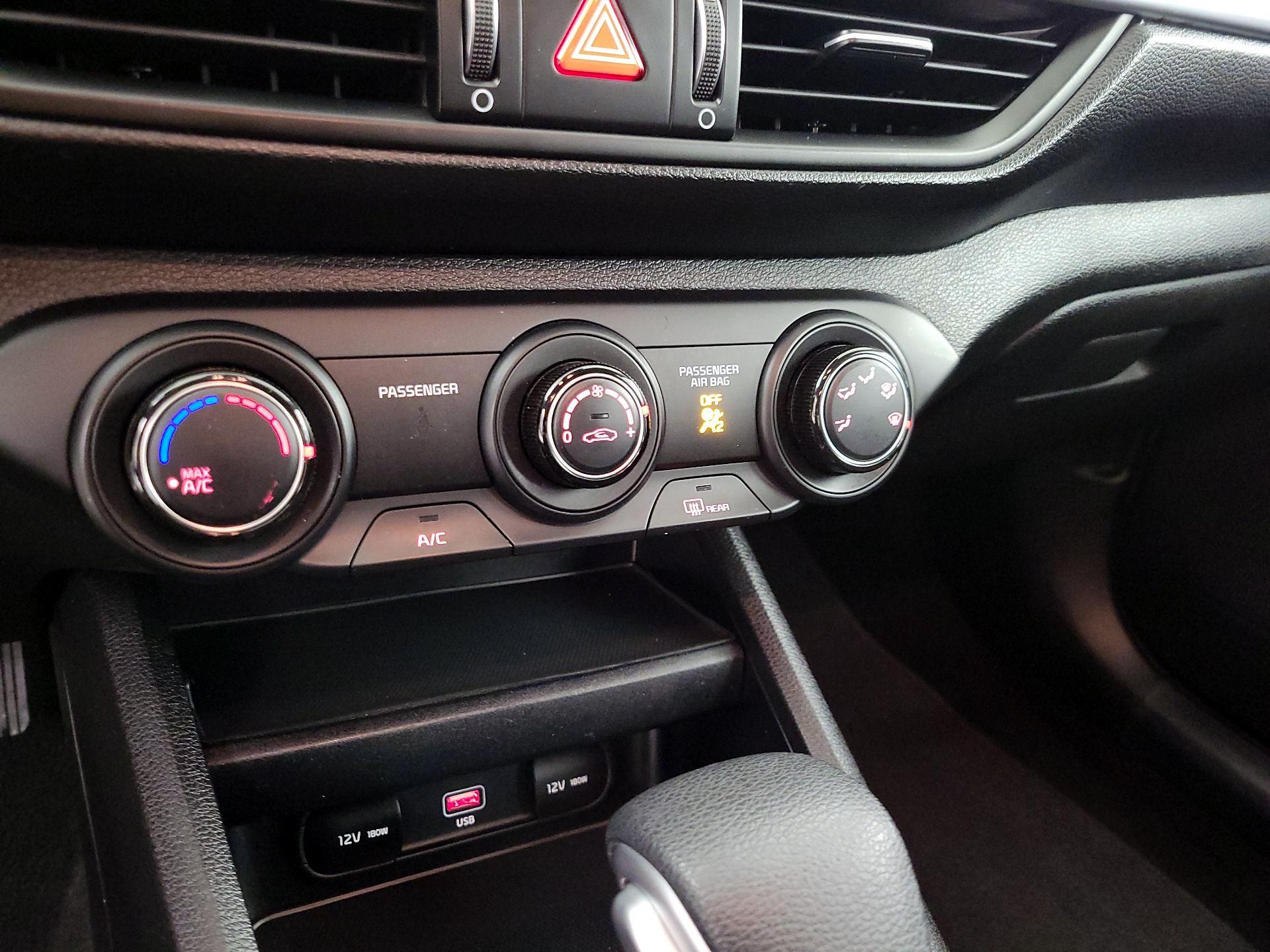 Thumbnail: 2023 Kia Forte - 16