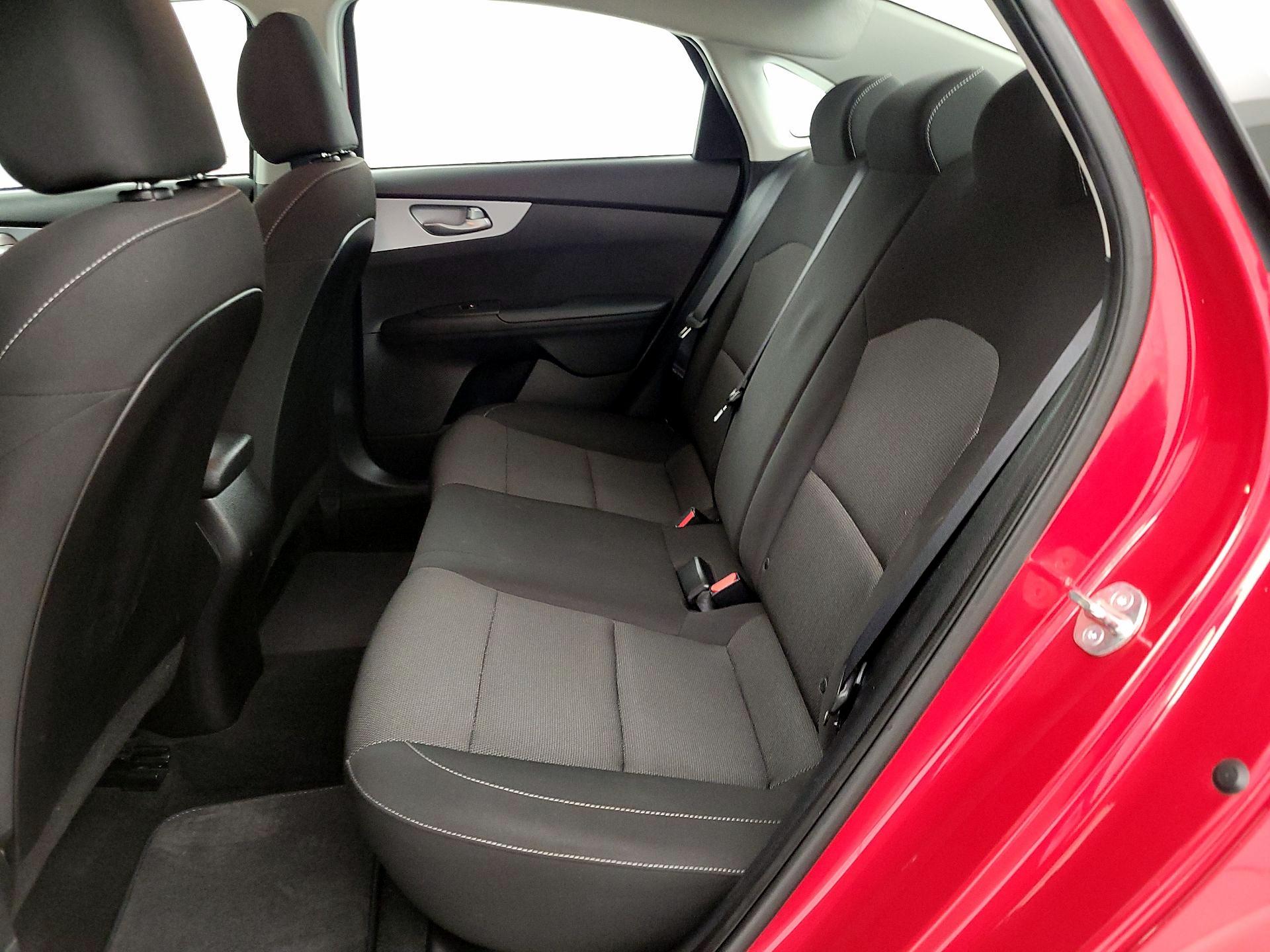 Thumbnail: 2023 Kia Forte - 19