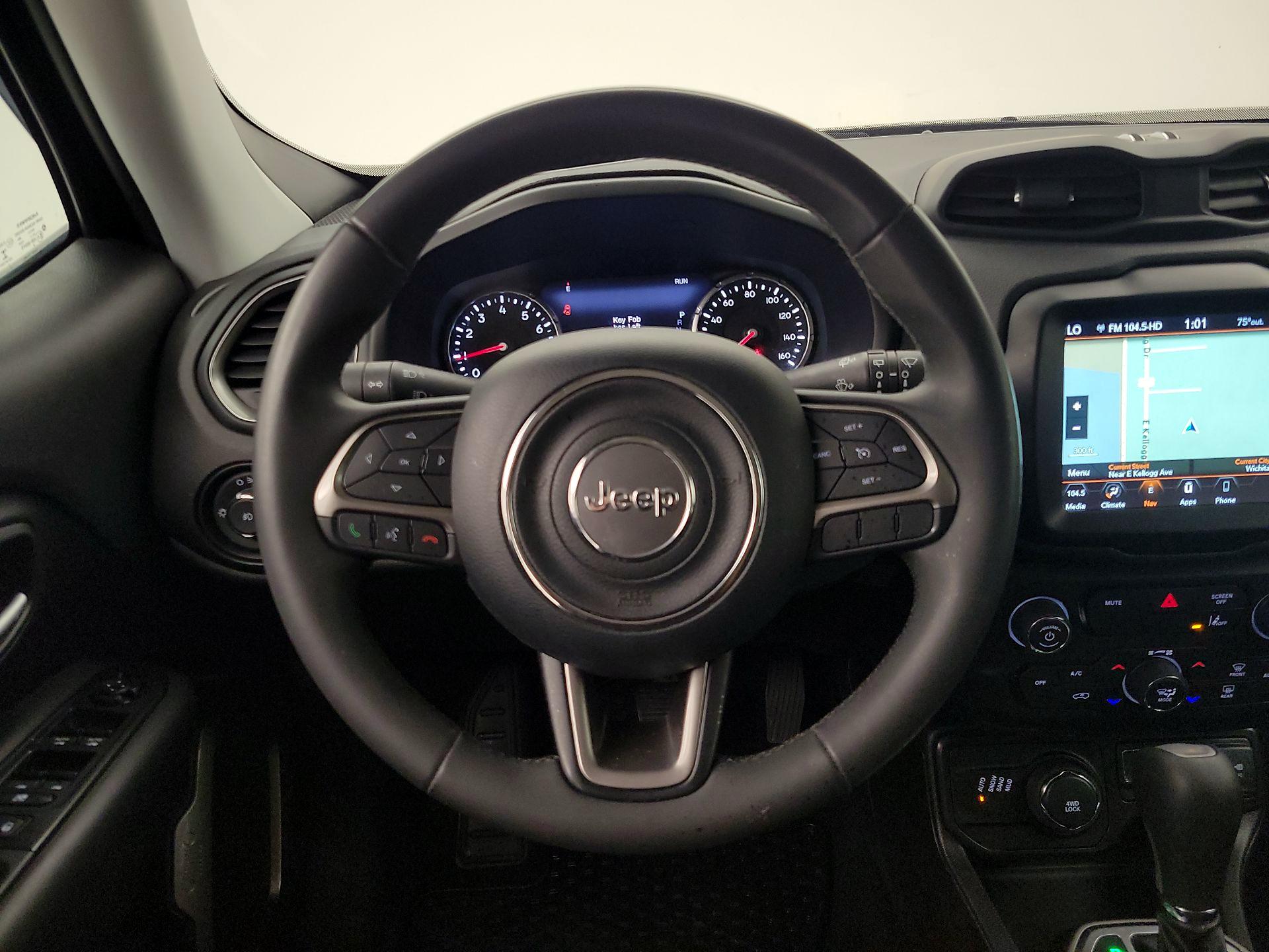 Thumbnail: 2022 Jeep Renegade - 10