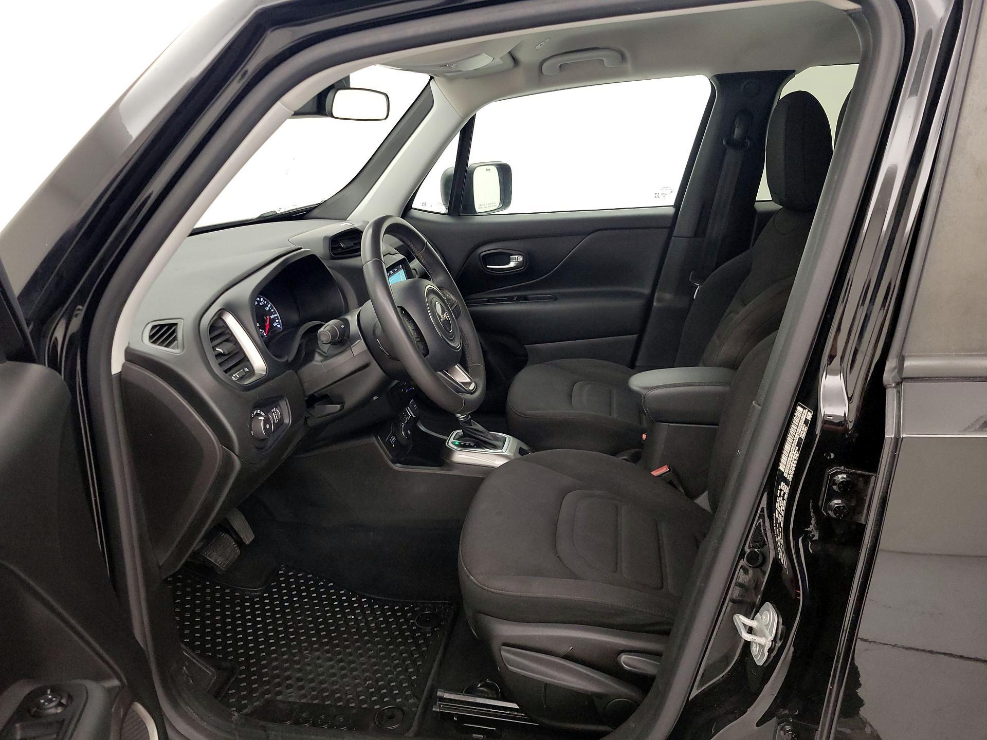 Thumbnail: 2022 Jeep Renegade - 11