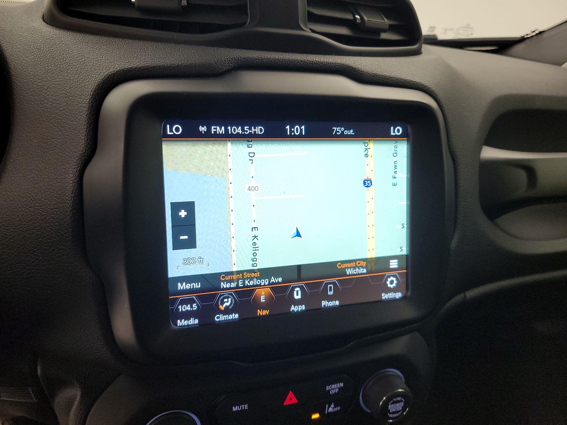 Thumbnail: 2022 Jeep Renegade - 14