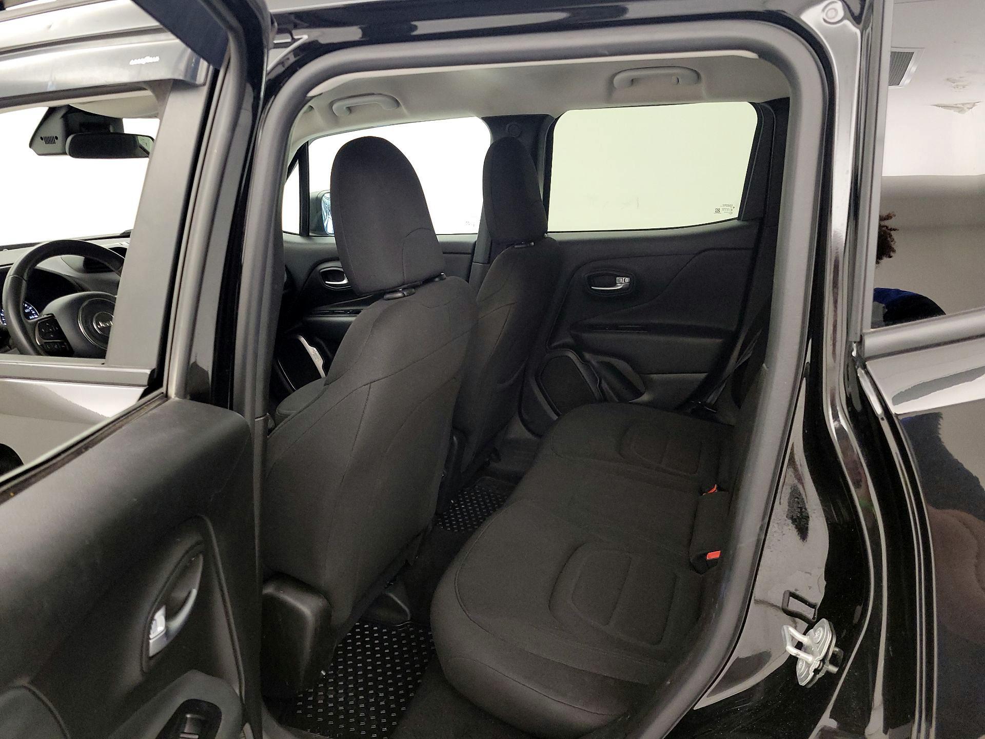 Thumbnail: 2022 Jeep Renegade - 20