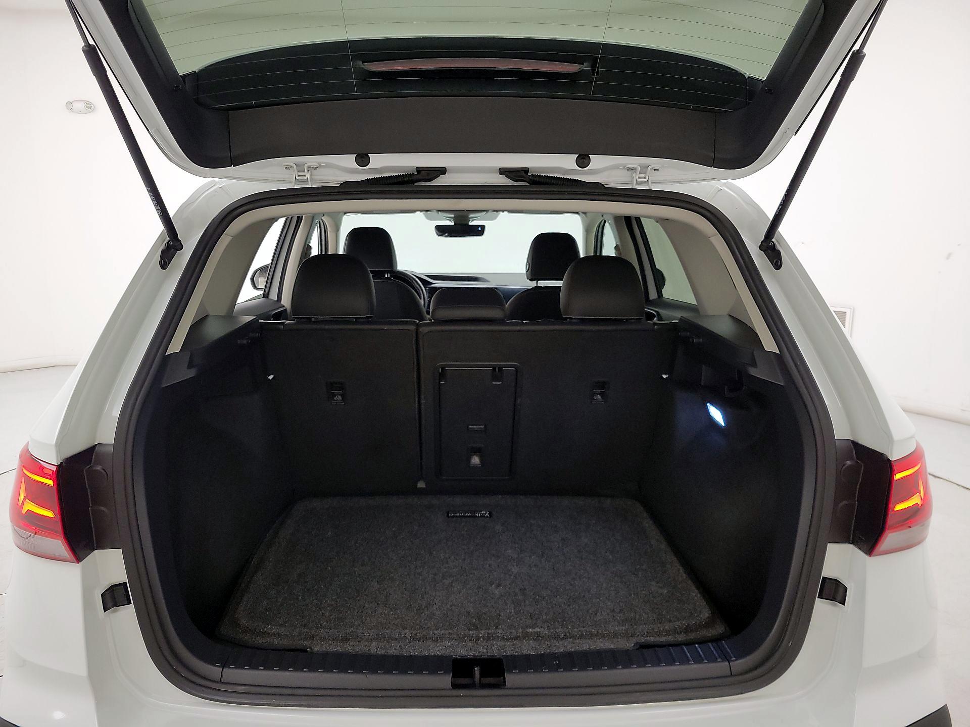 Thumbnail: 2024 Volkswagen Taos - 20