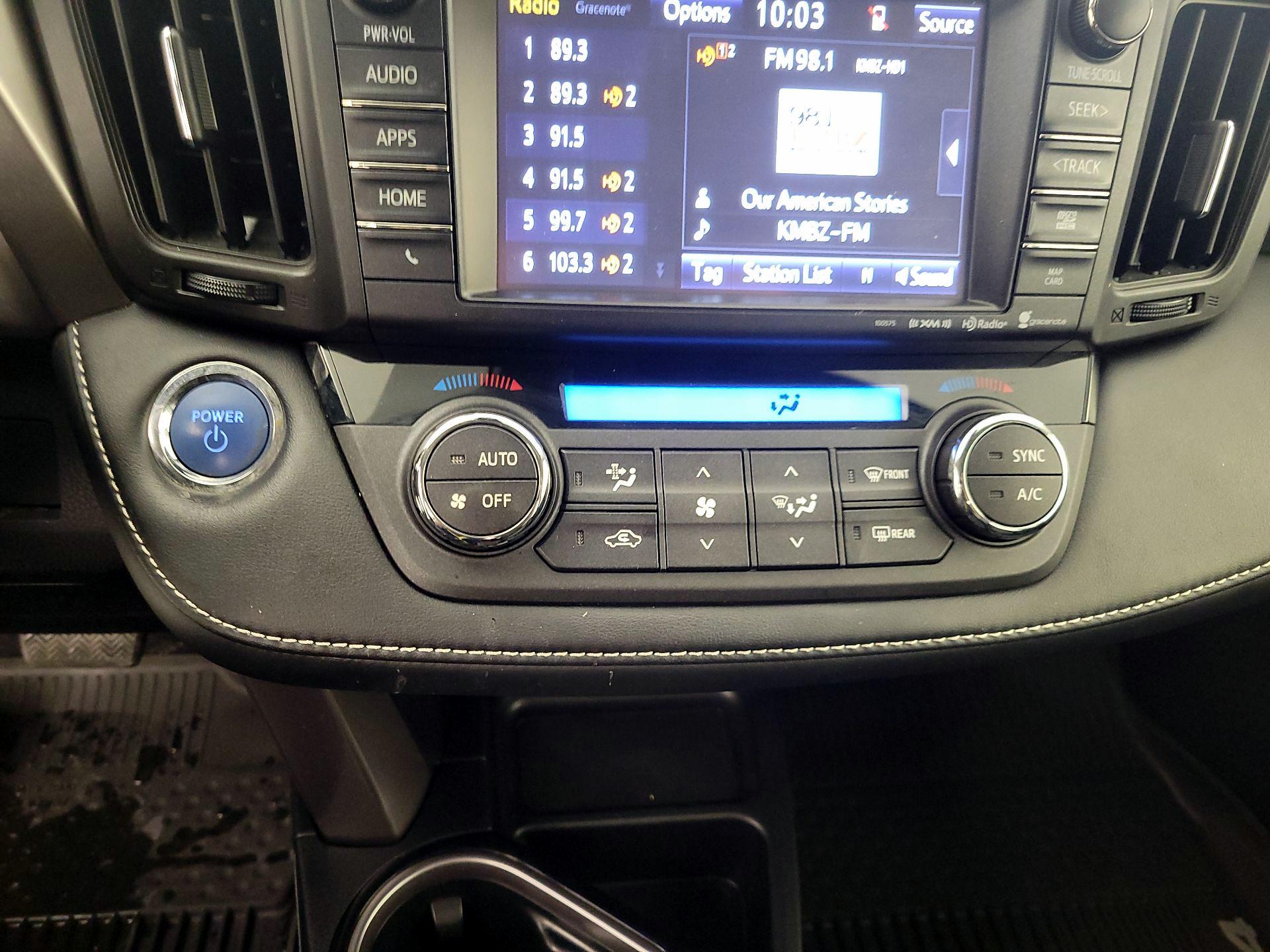 Thumbnail: 2018 Toyota RAV4 - 16