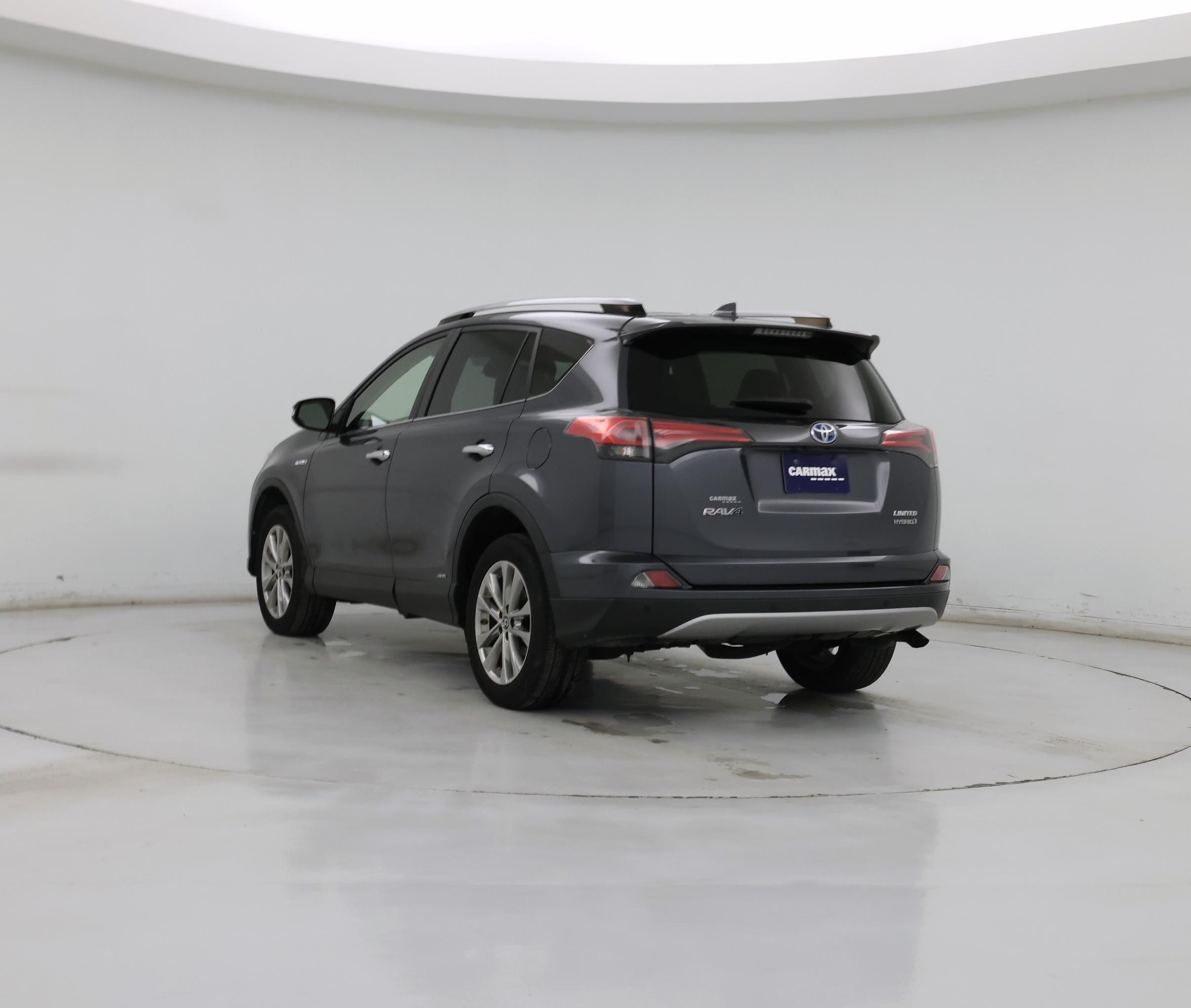 Thumbnail: 2018 Toyota RAV4 - 2