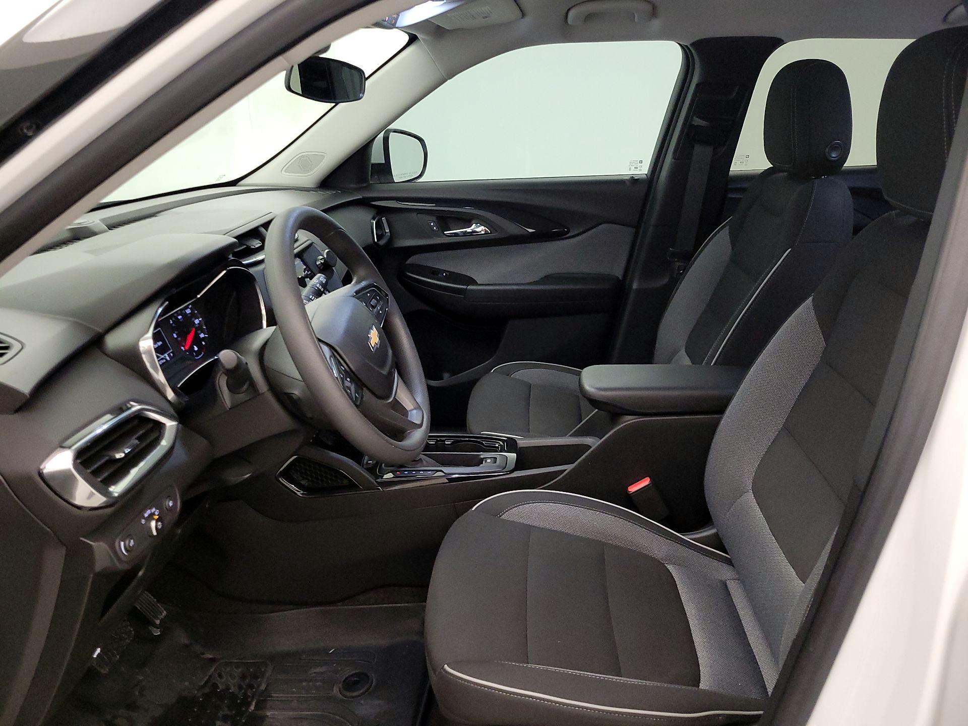 Thumbnail: 2023 Chevrolet TrailBlazer - 11