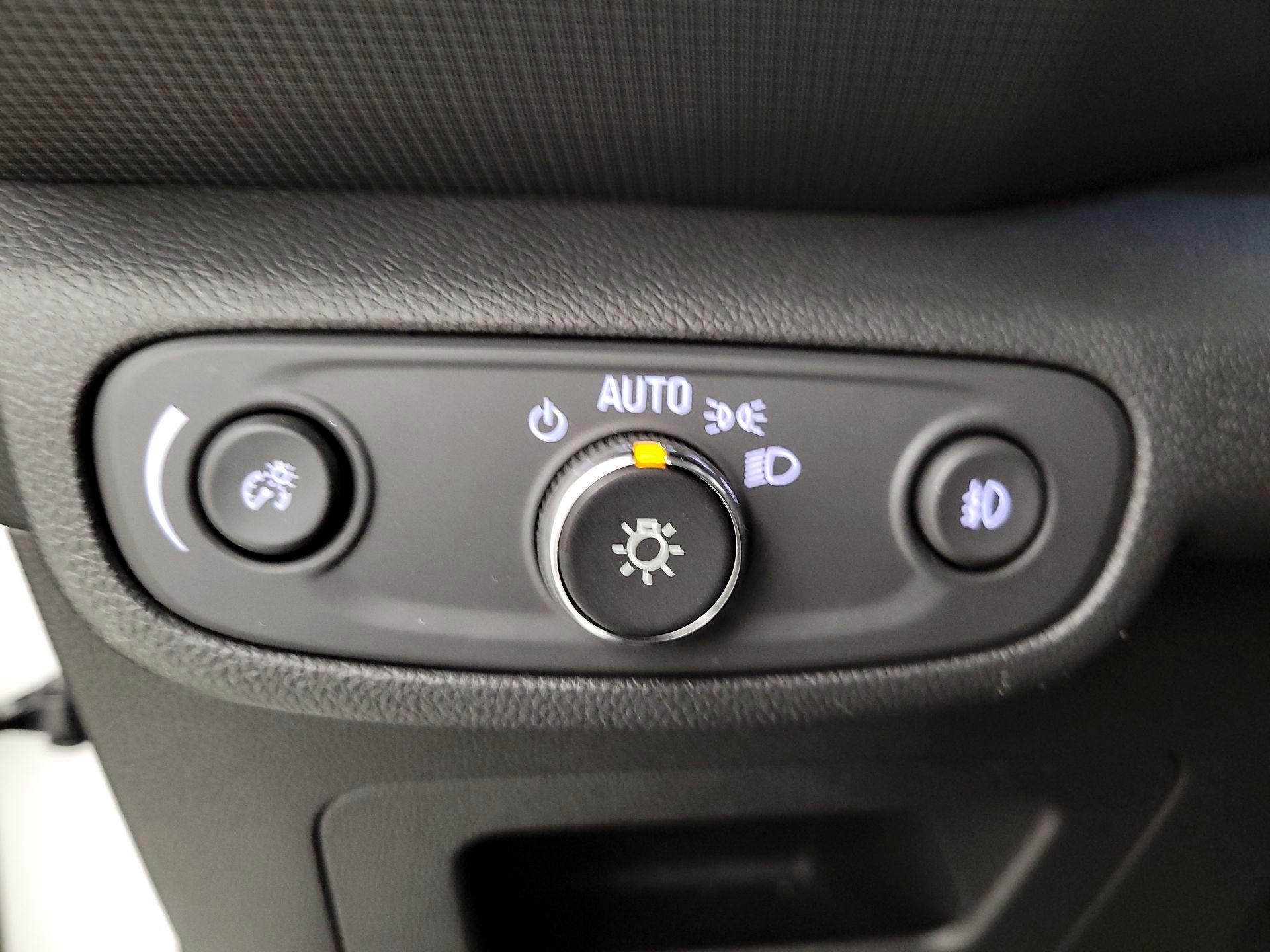 Thumbnail: 2023 Chevrolet TrailBlazer - 13