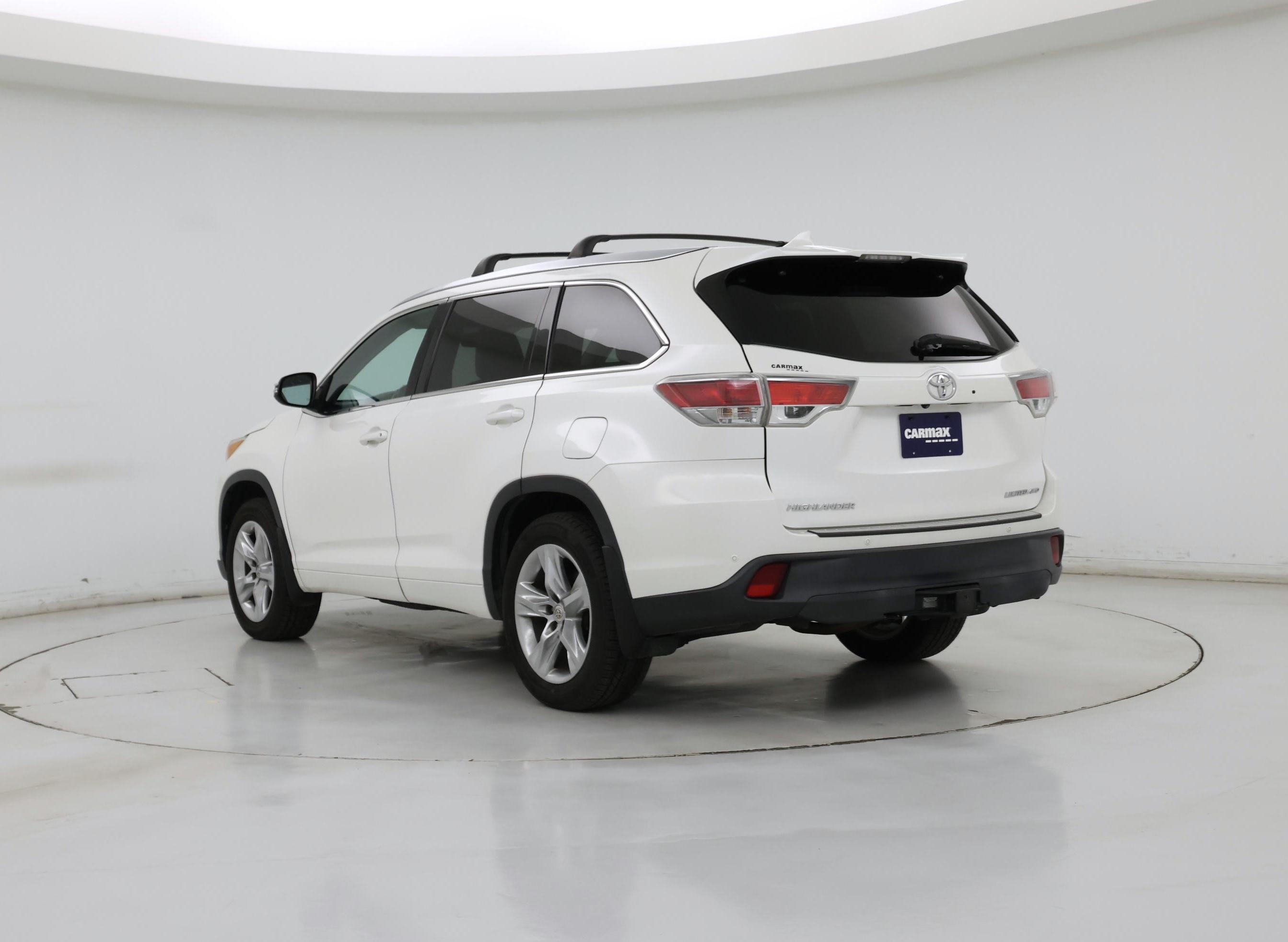 Thumbnail: 2015 Toyota Highlander - 2