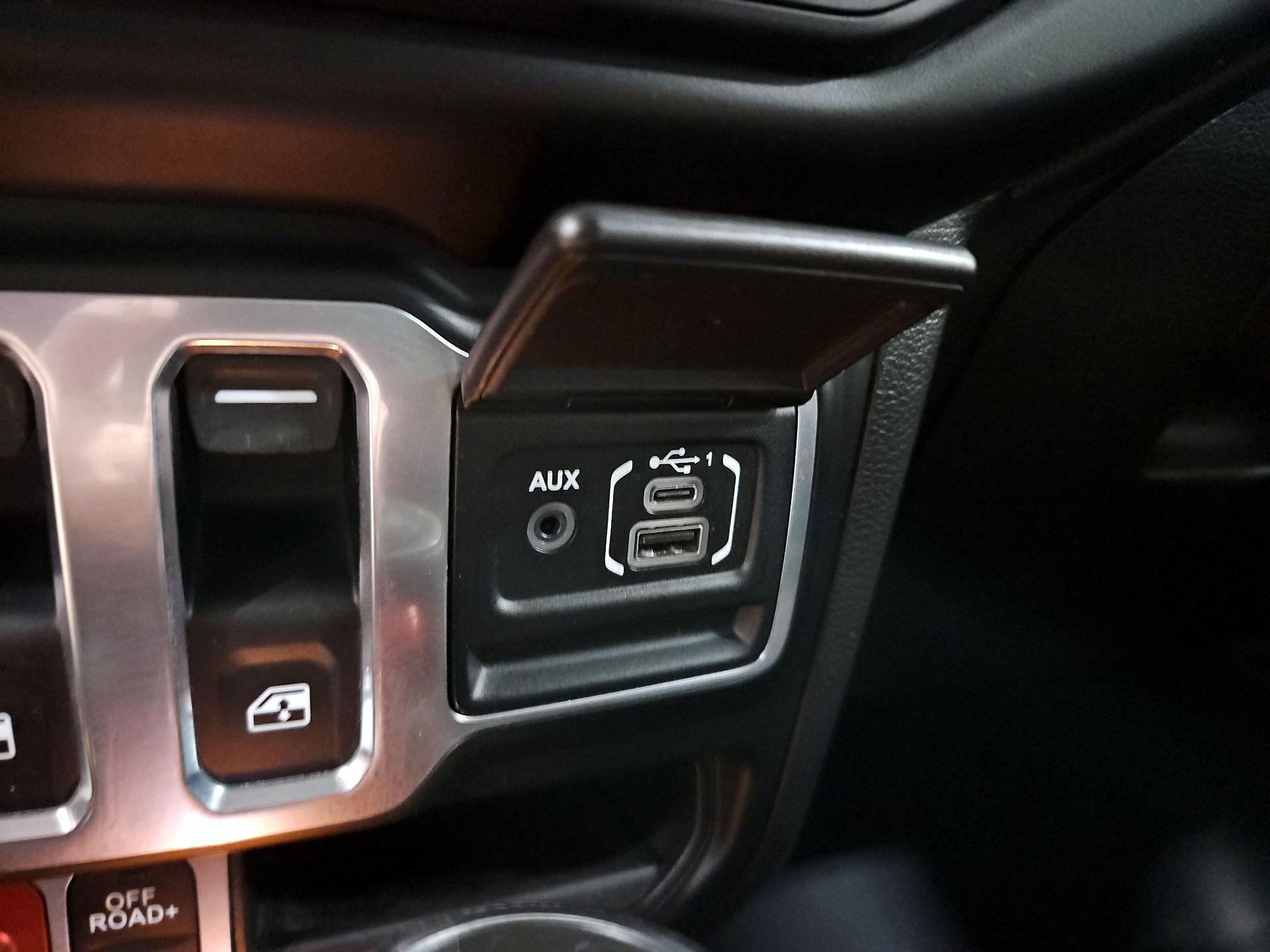 Thumbnail: 2023 Jeep Wrangler - 19