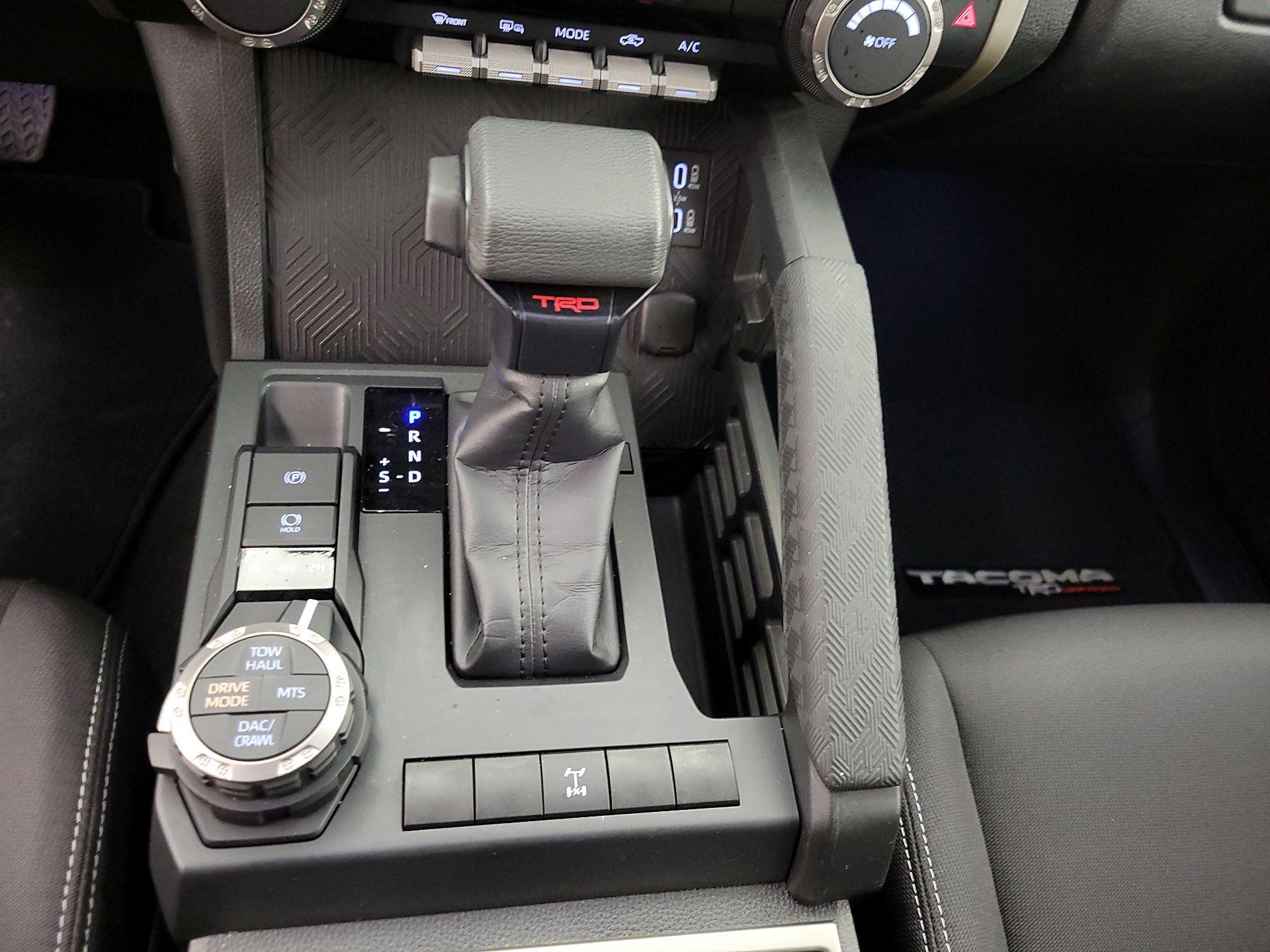 Thumbnail: 2024 Toyota Tacoma - 17