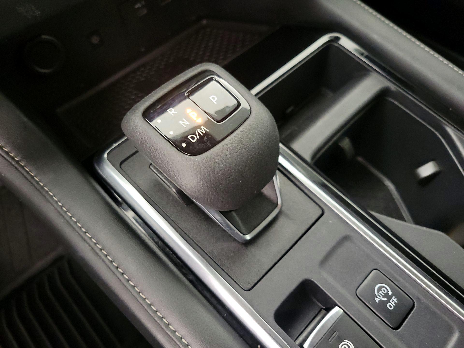 Thumbnail: 2023 Nissan Pathfinder - 18