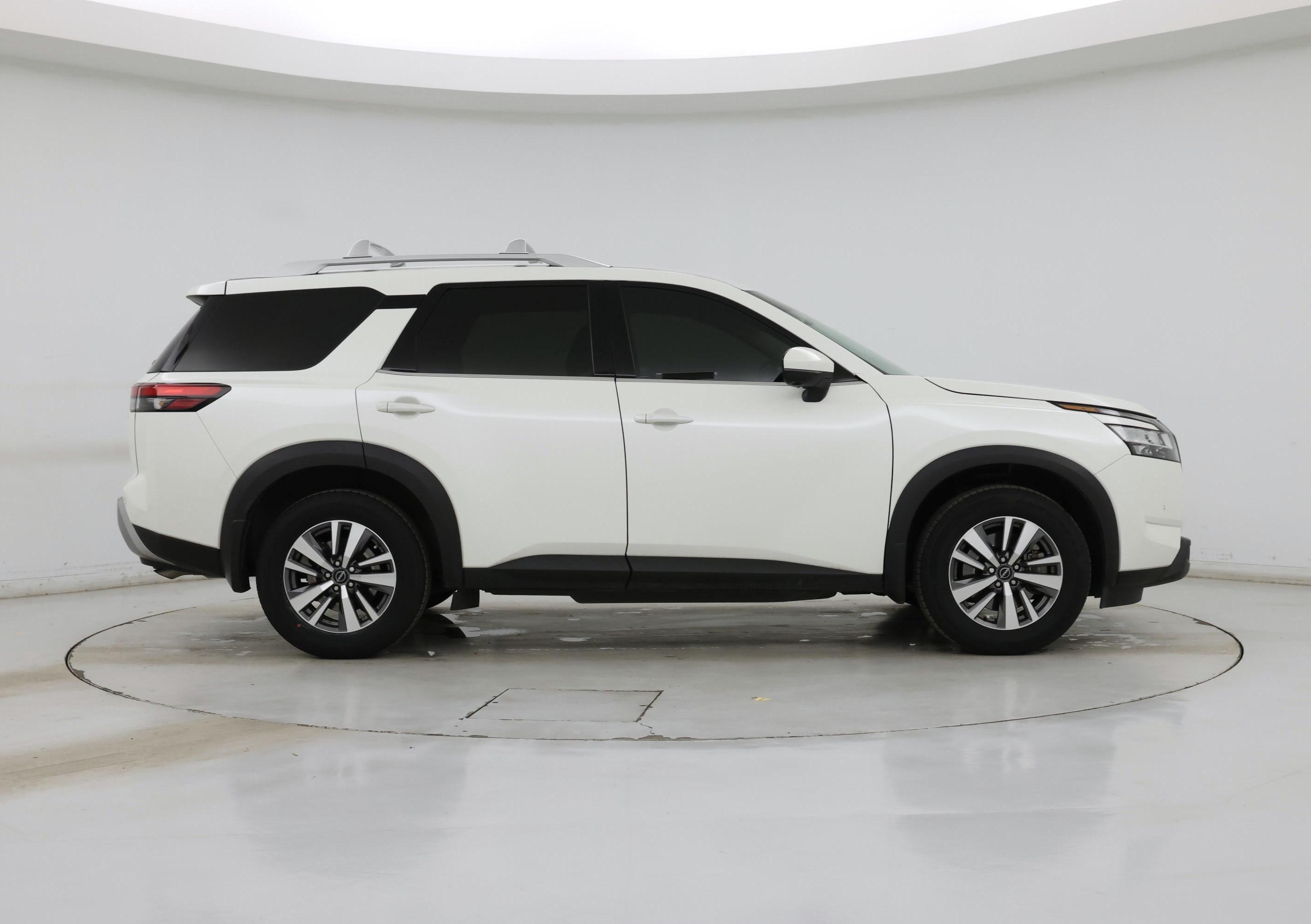 Thumbnail: 2023 Nissan Pathfinder - 7