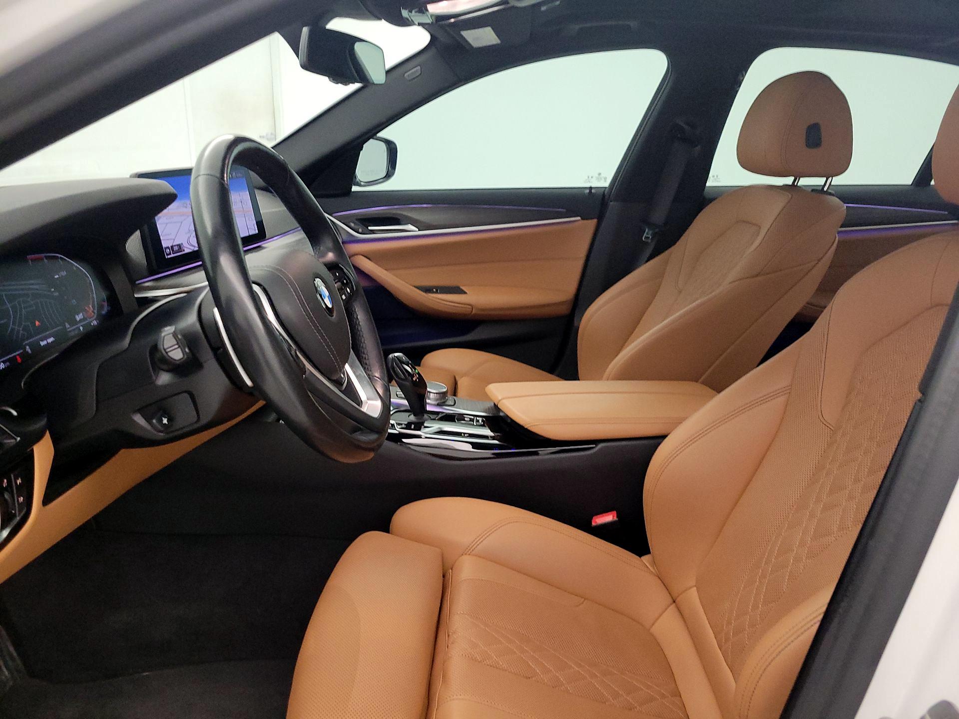 Thumbnail: 2021 BMW 5 Series - 11