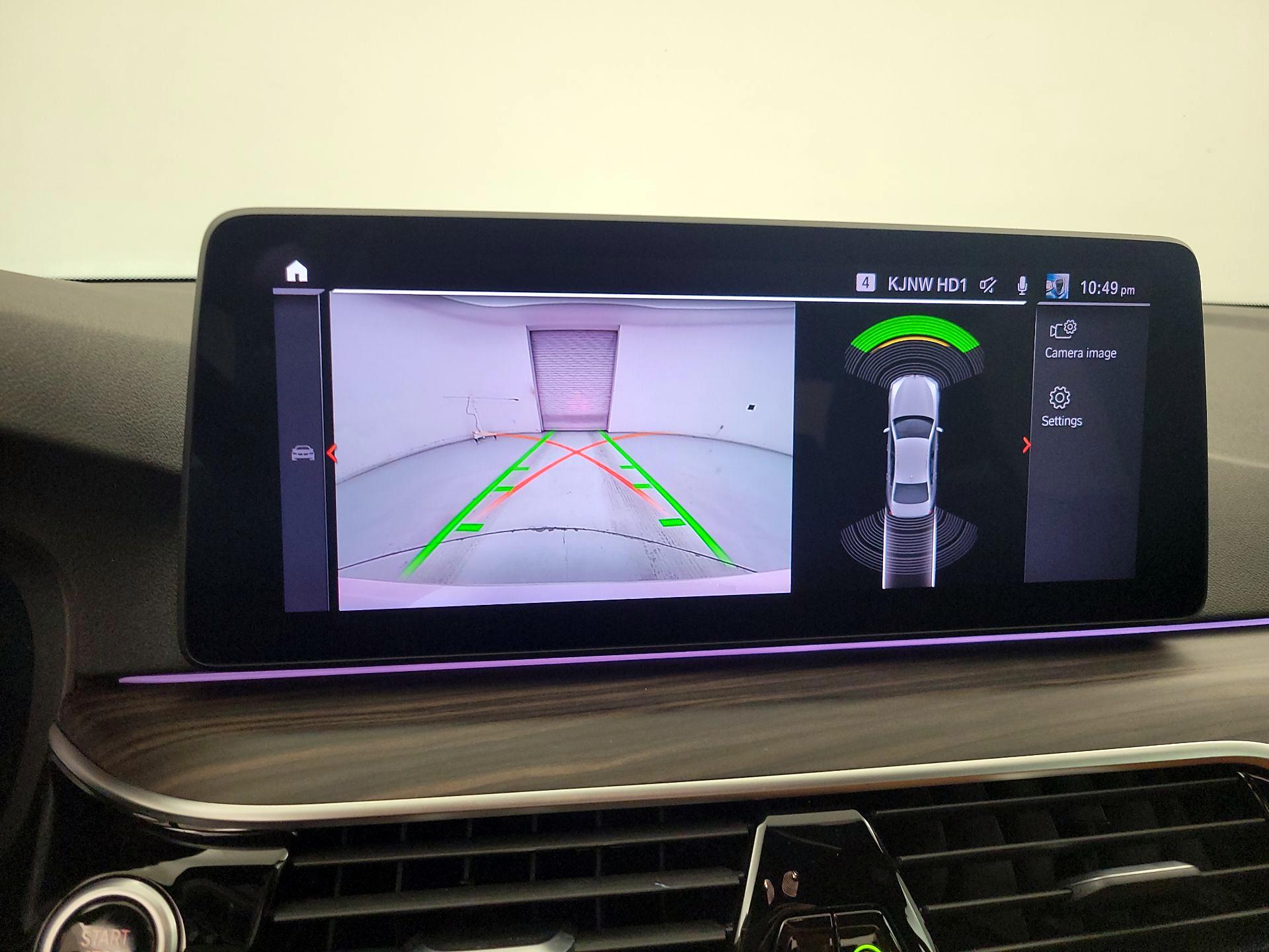 Thumbnail: 2021 BMW 5 Series - 15