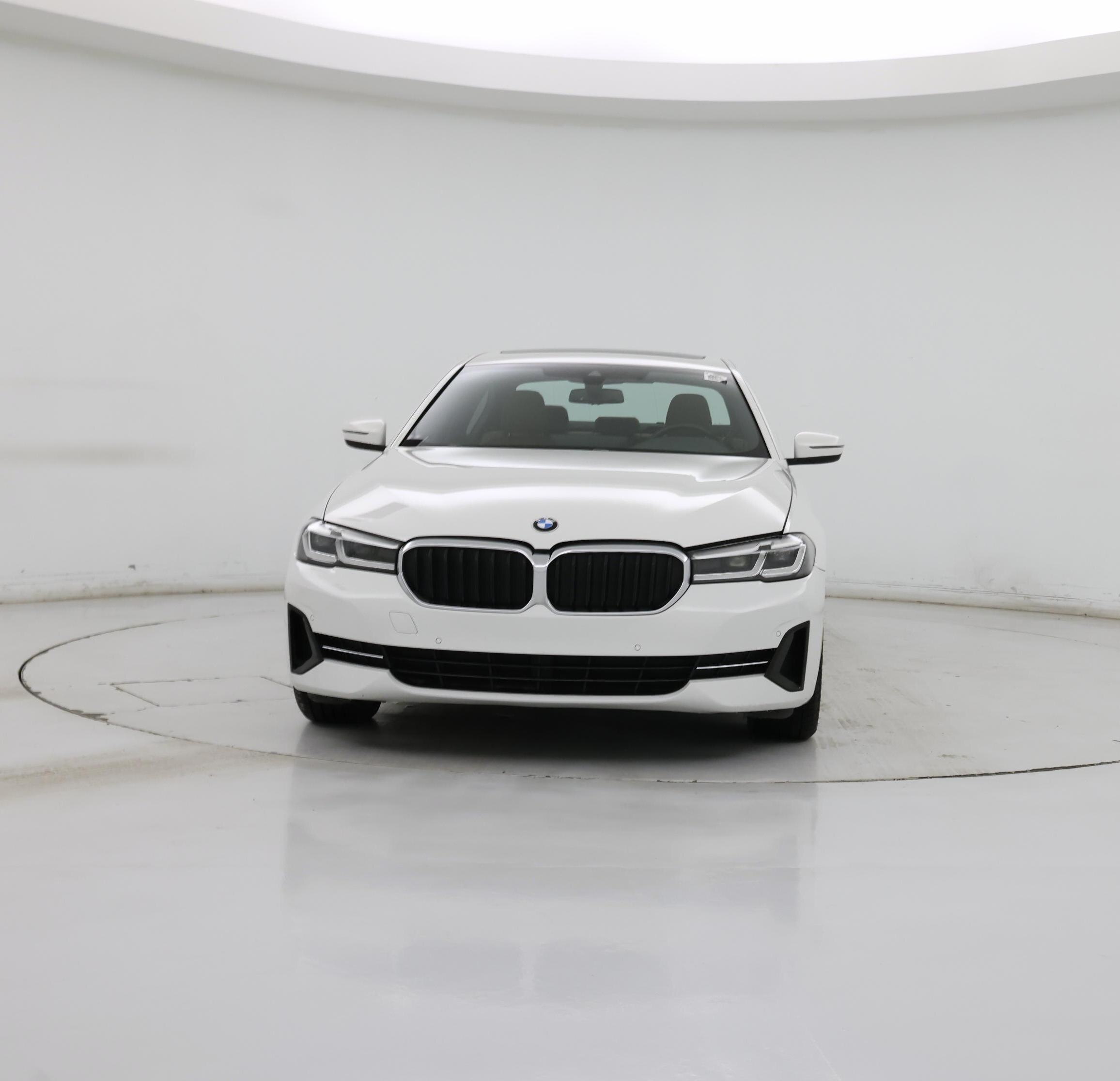 Thumbnail: 2021 BMW 5 Series - 5