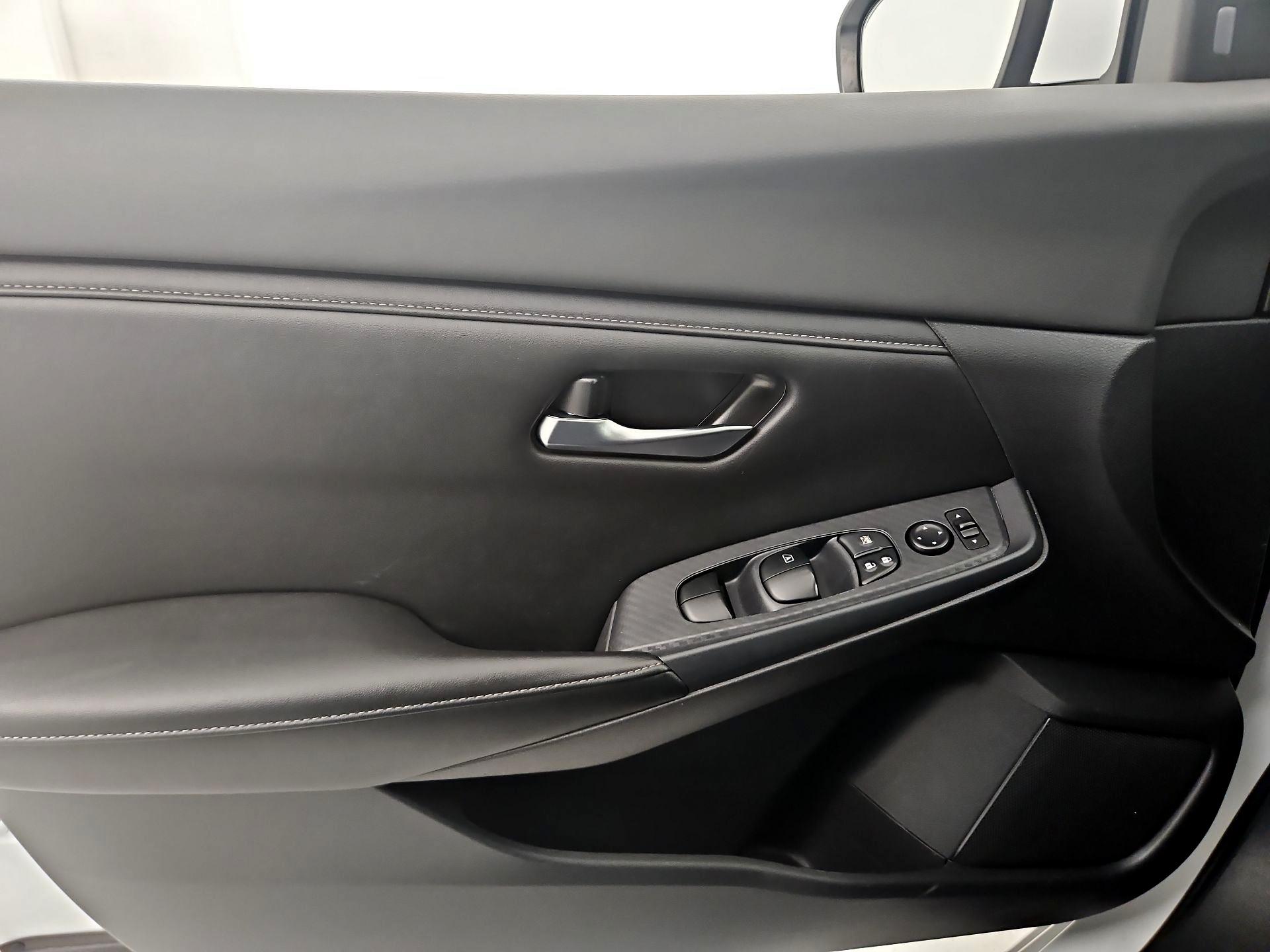 Thumbnail: 2023 Nissan Sentra - 12