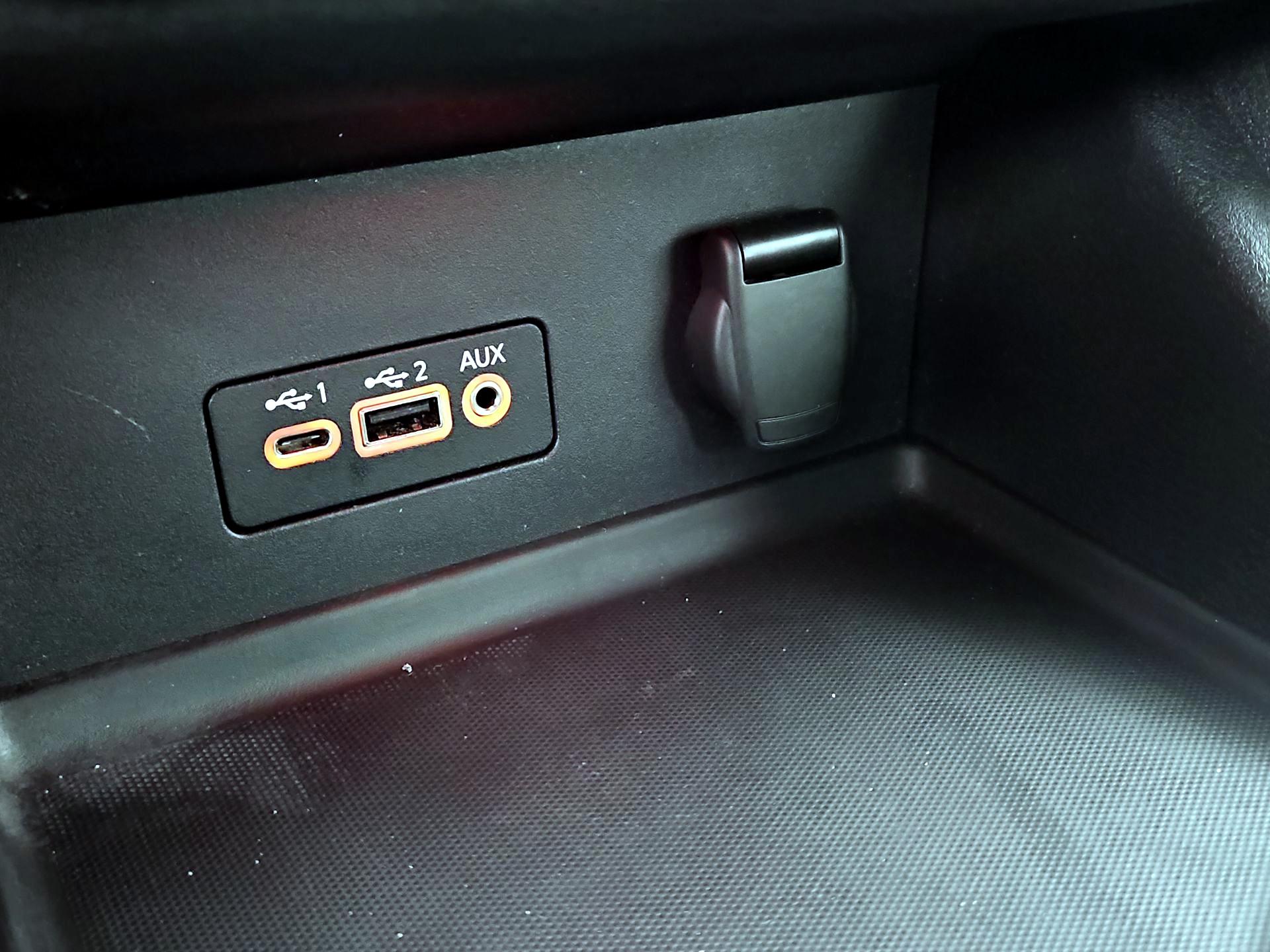 Thumbnail: 2023 Nissan Sentra - 18