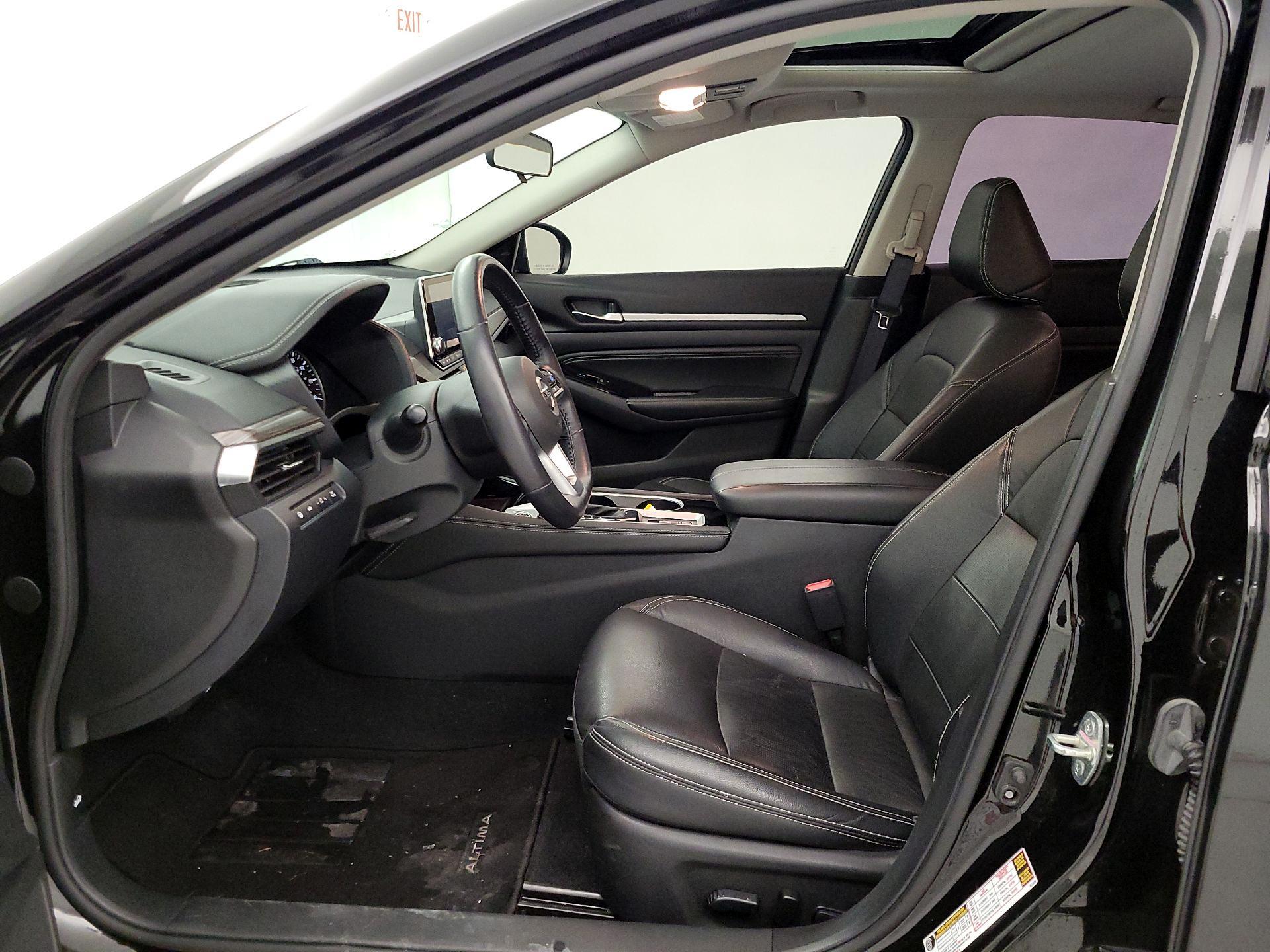 Thumbnail: 2022 Nissan Altima - 11