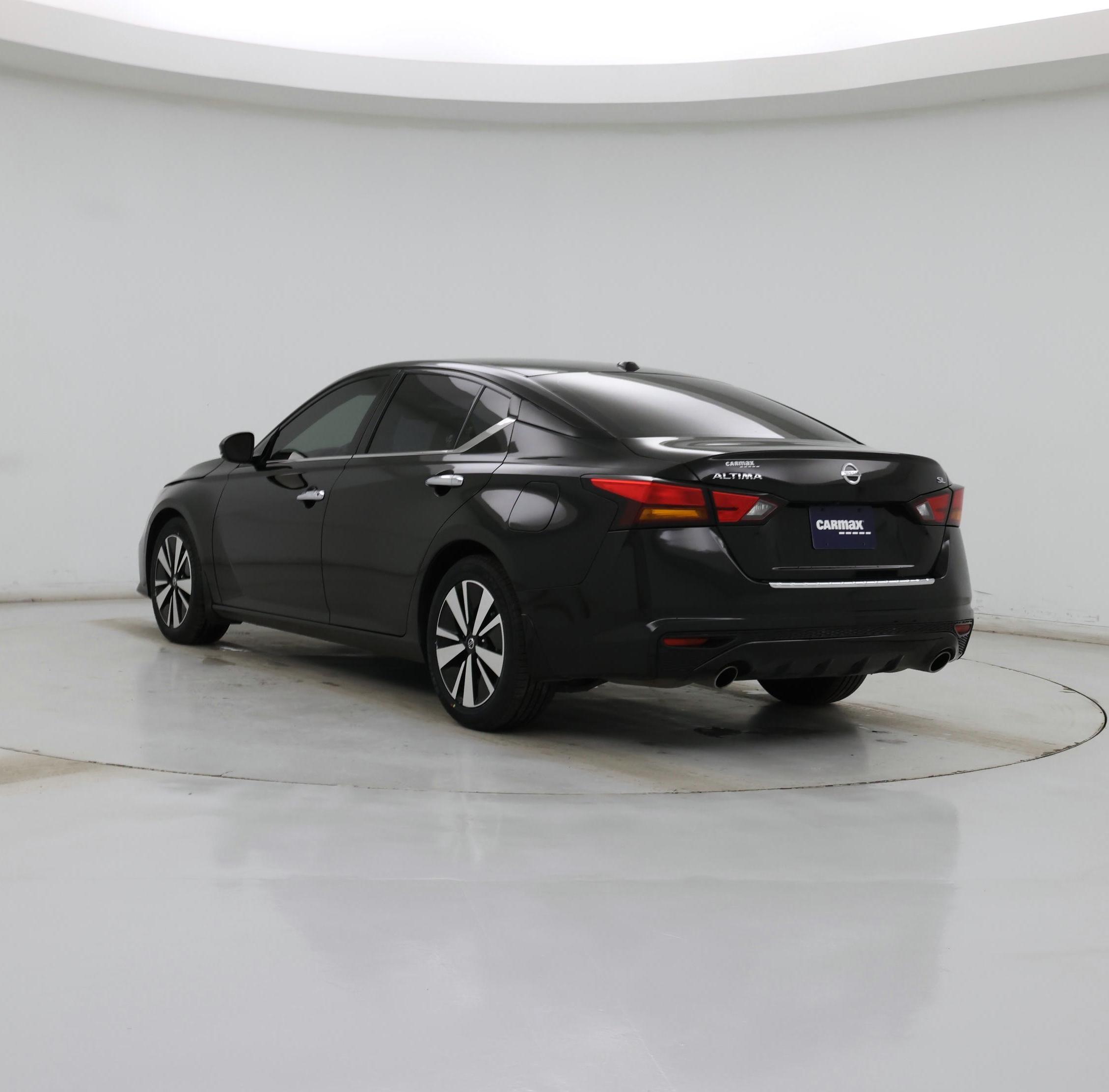 Thumbnail: 2022 Nissan Altima - 2