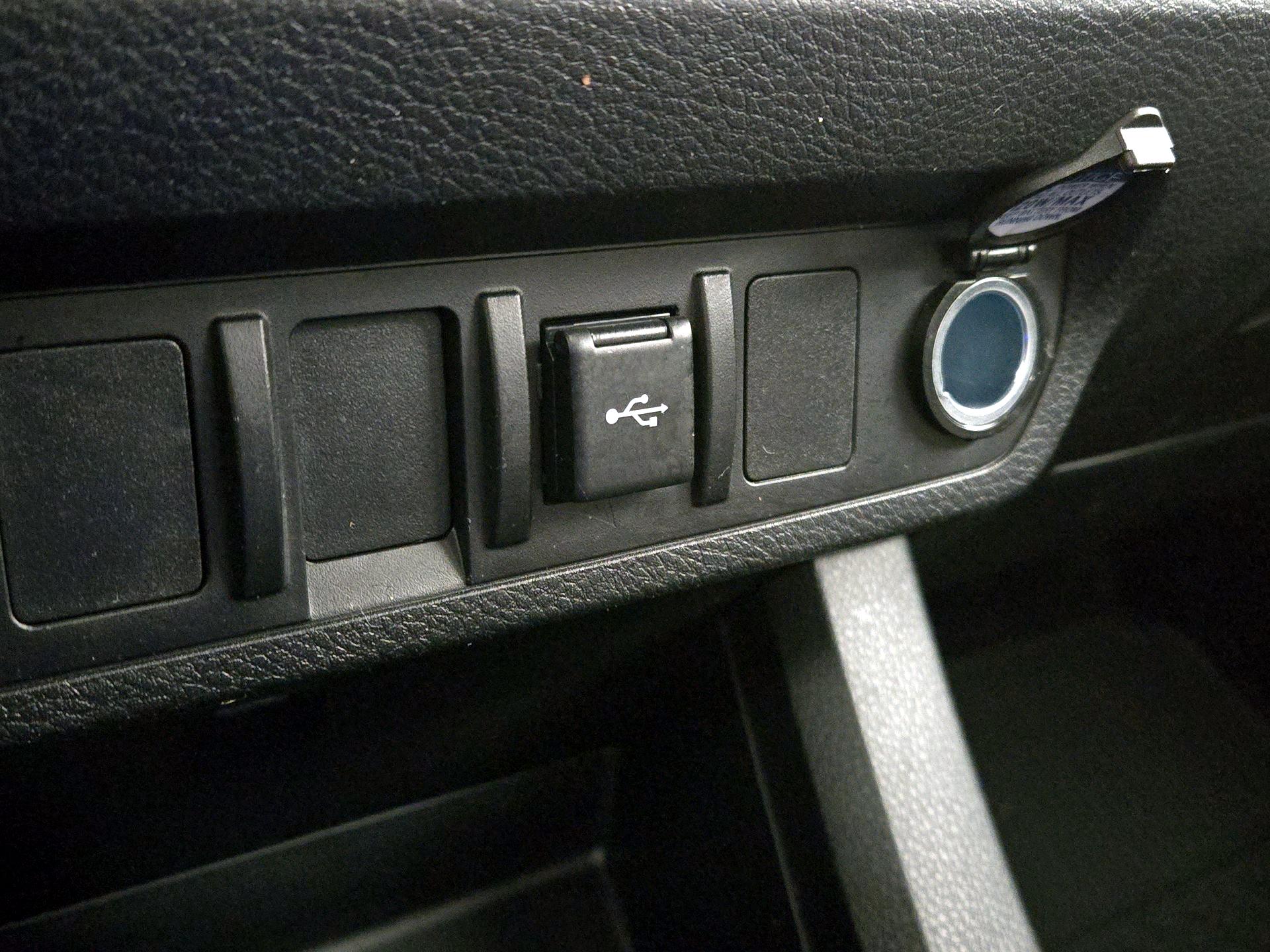 Thumbnail: 2022 Toyota Tacoma - 16