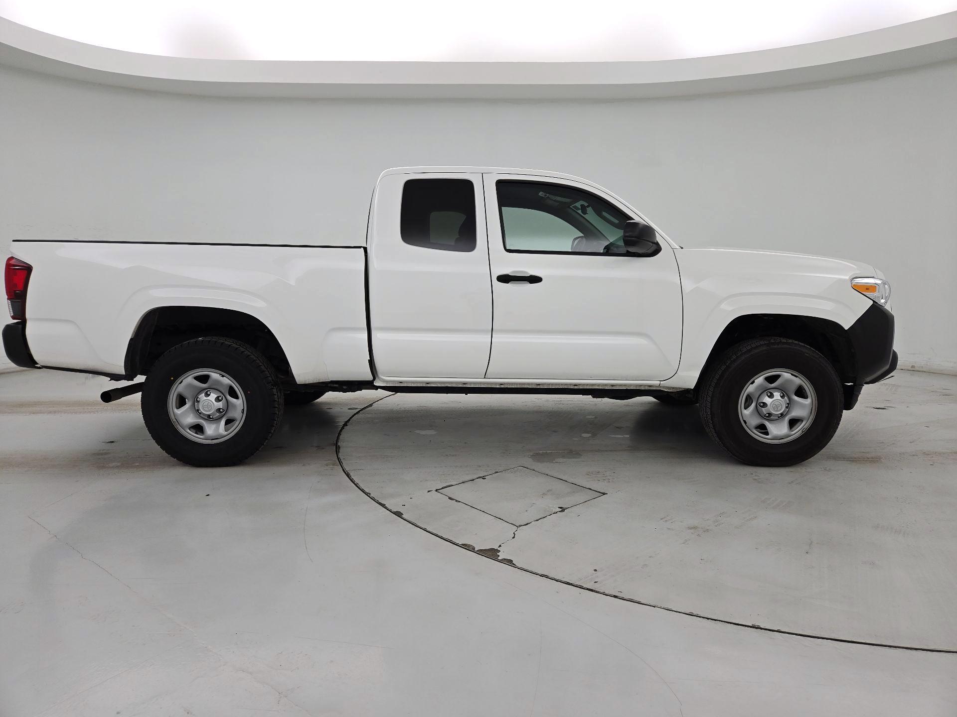 Thumbnail: 2022 Toyota Tacoma - 4