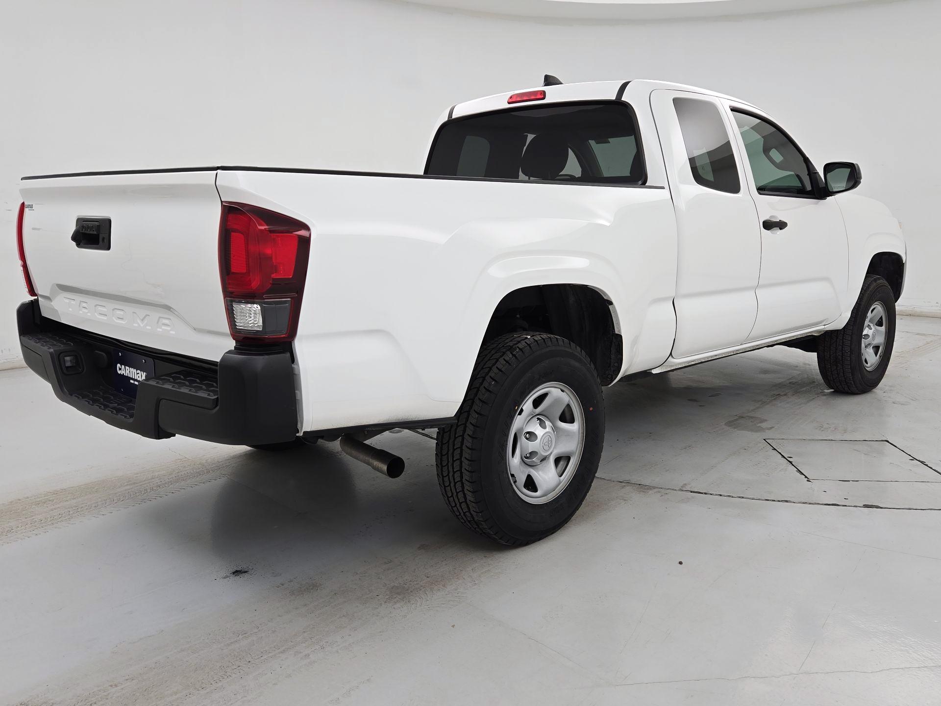 Thumbnail: 2022 Toyota Tacoma - 5