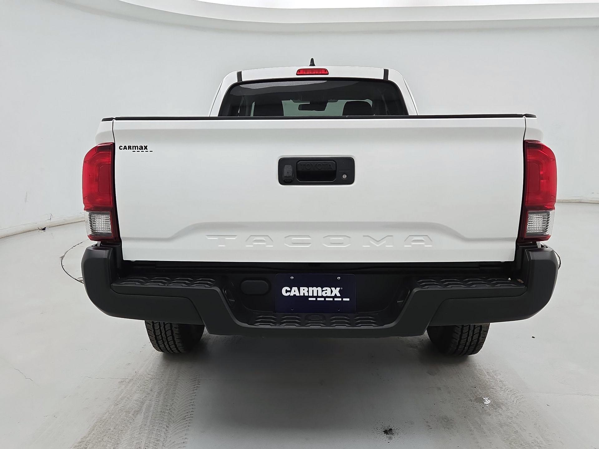 Thumbnail: 2022 Toyota Tacoma - 6