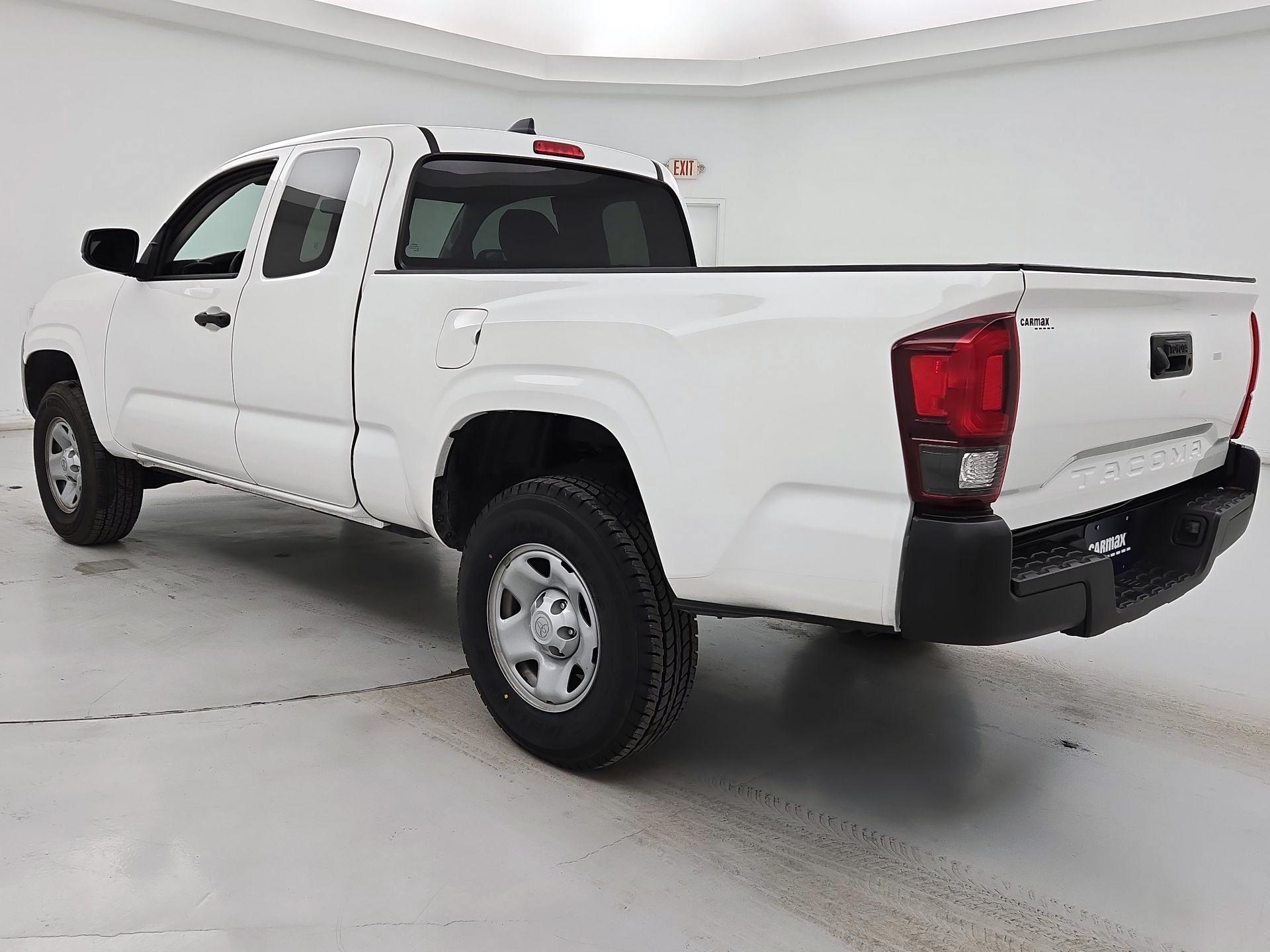 Thumbnail: 2022 Toyota Tacoma - 7