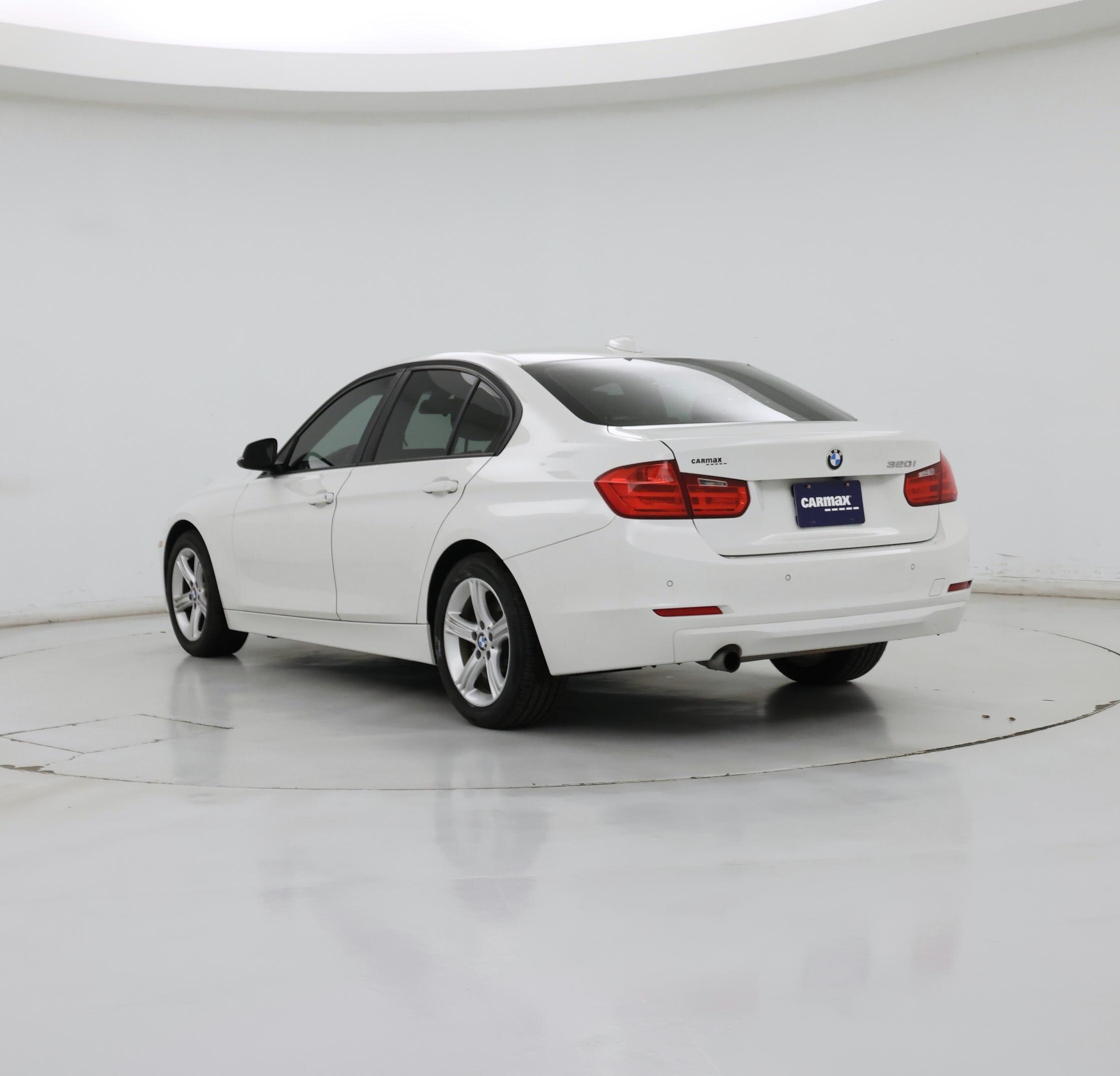 Thumbnail: 2015 BMW 3 Series - 2