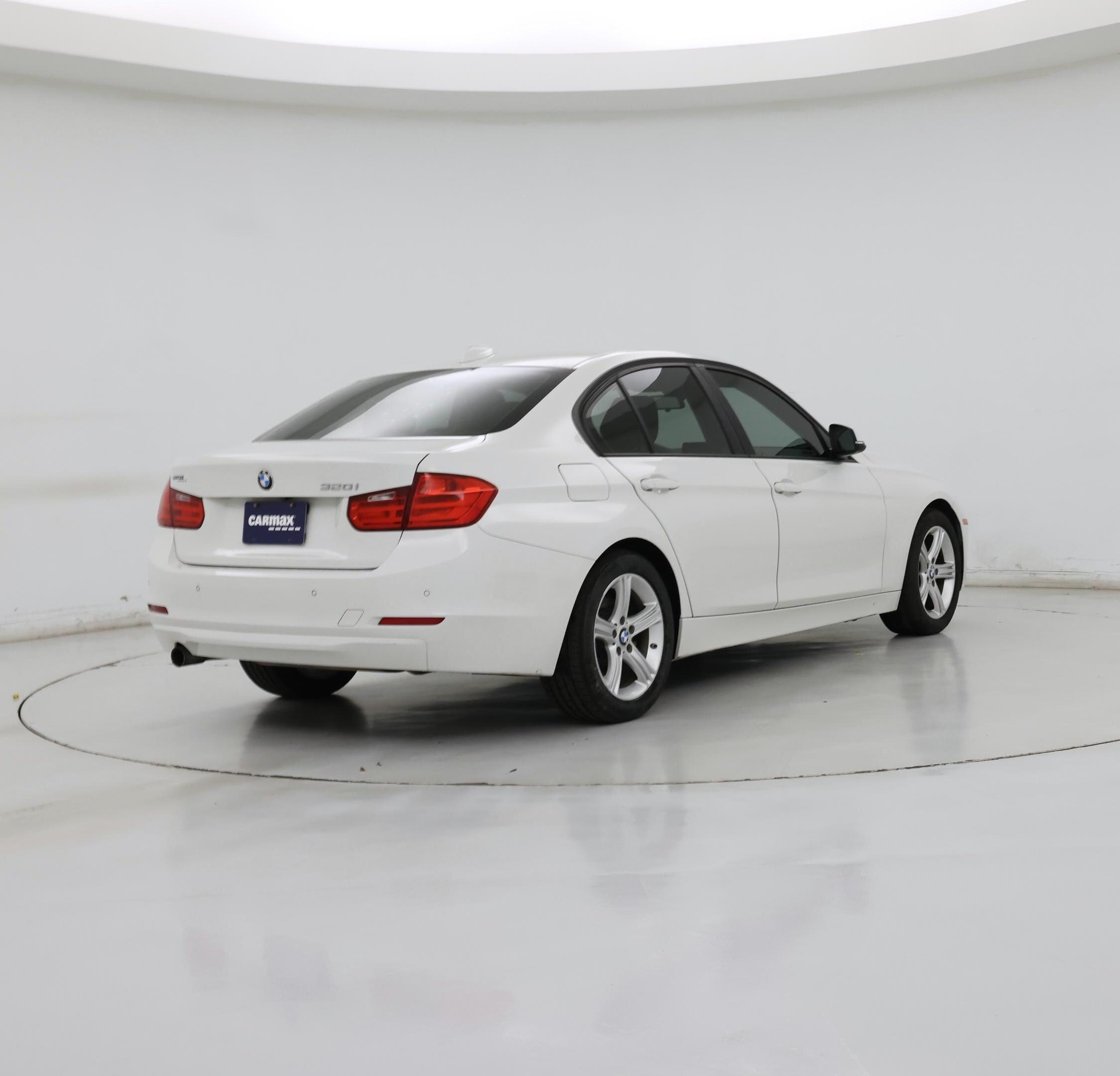 Thumbnail: 2015 BMW 3 Series - 8