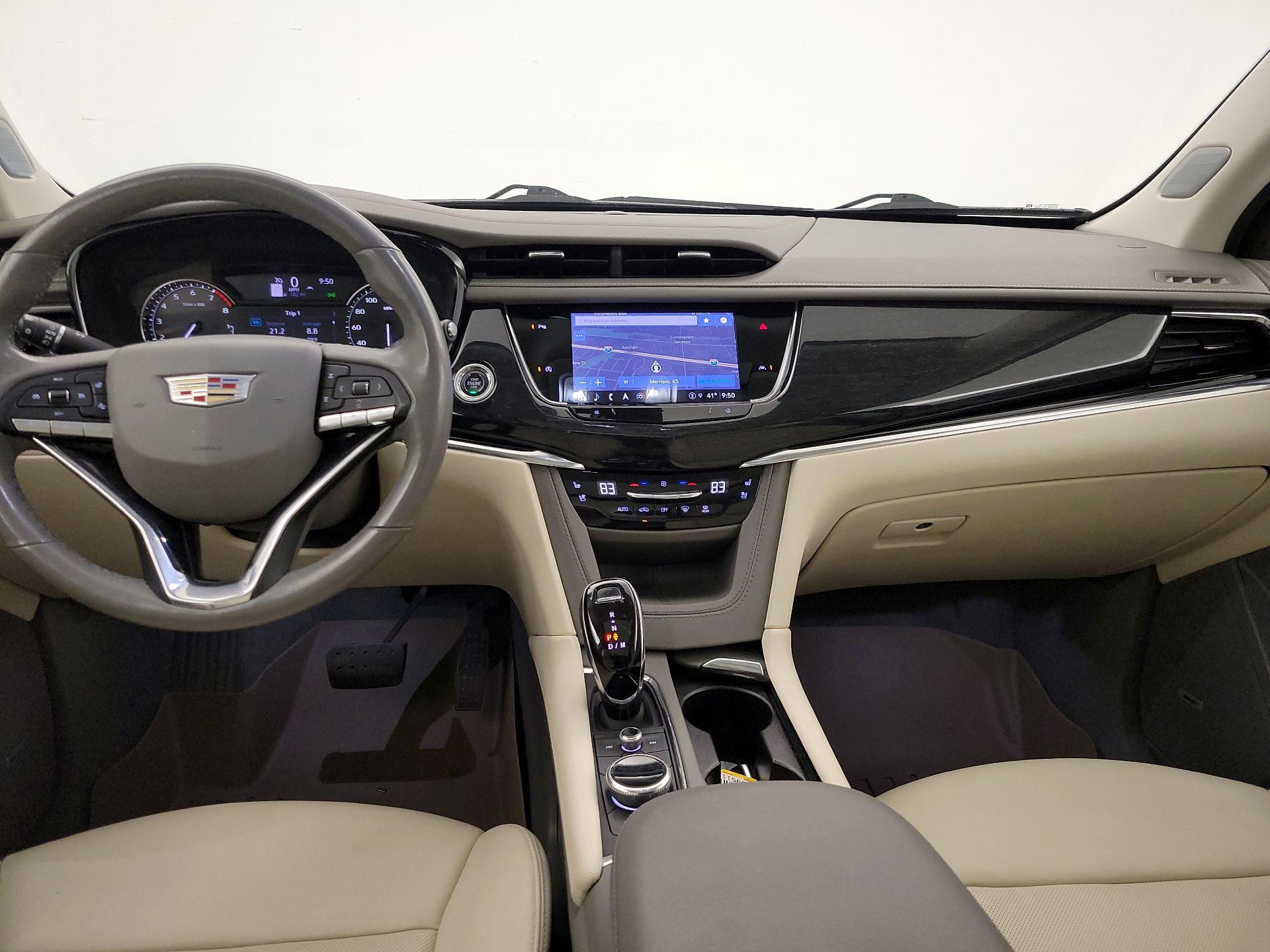 Thumbnail: 2023 Cadillac XT6 - 9