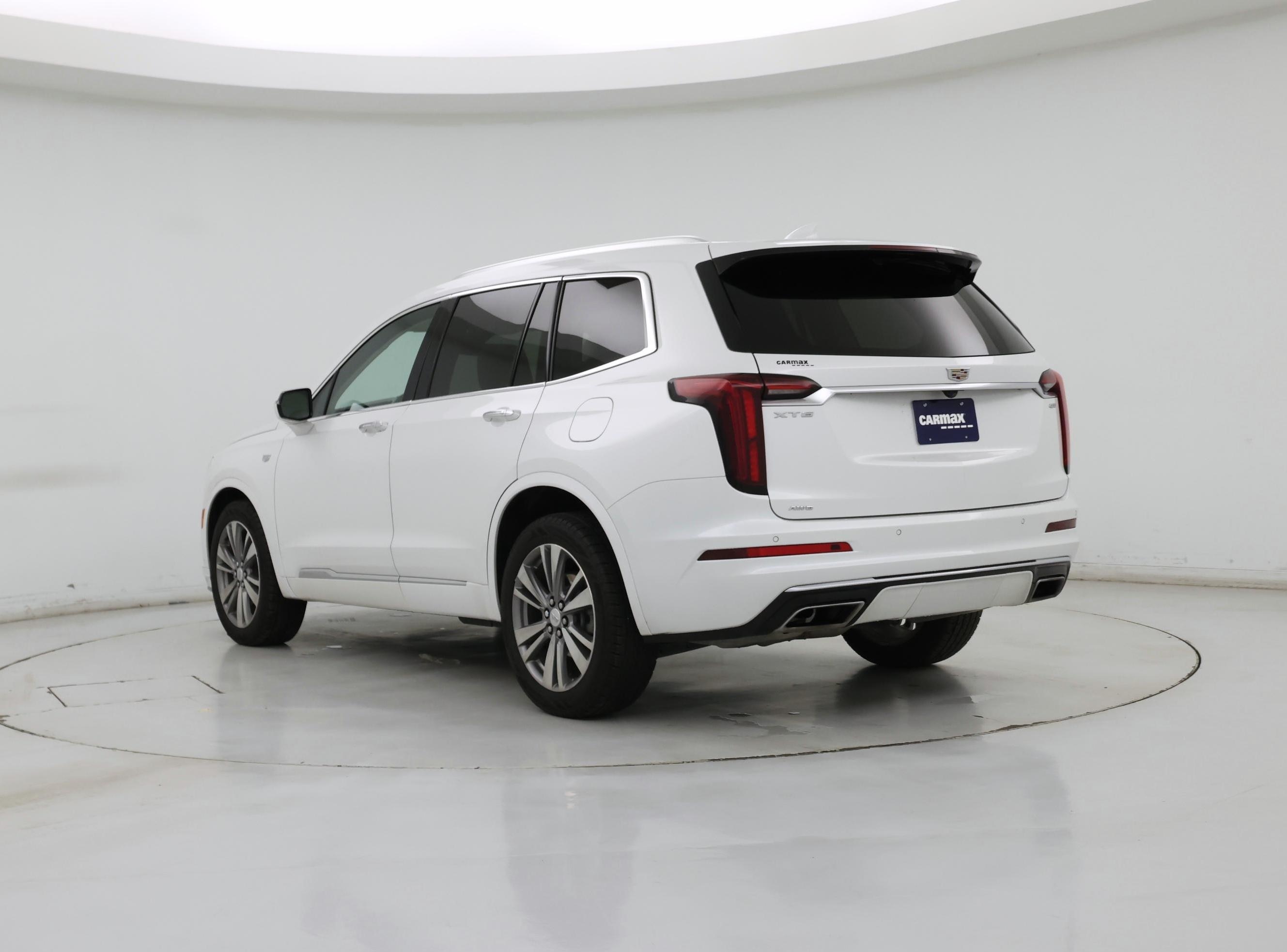 Thumbnail: 2023 Cadillac XT6 - 2