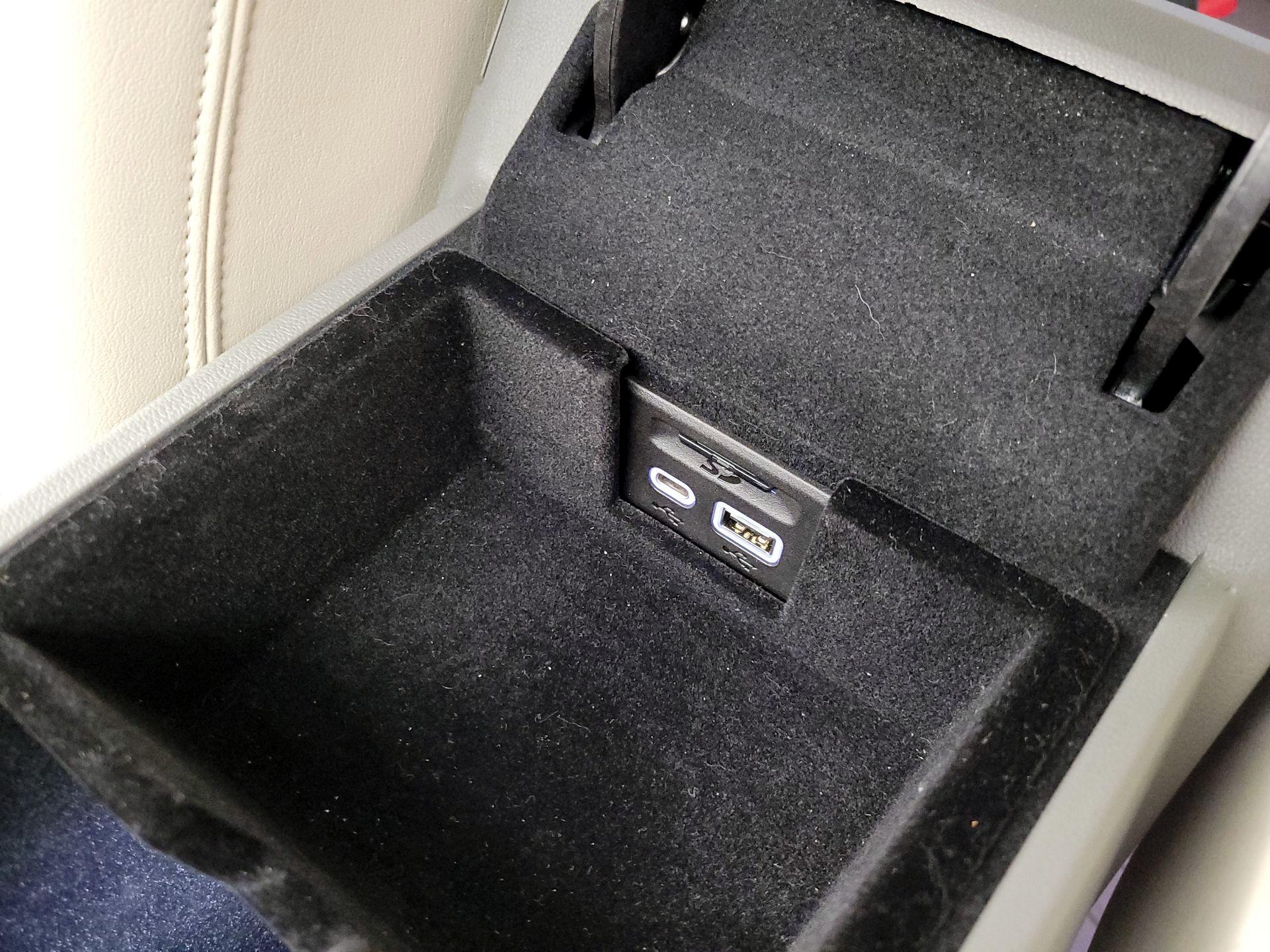 Thumbnail: 2023 Cadillac XT6 - 19