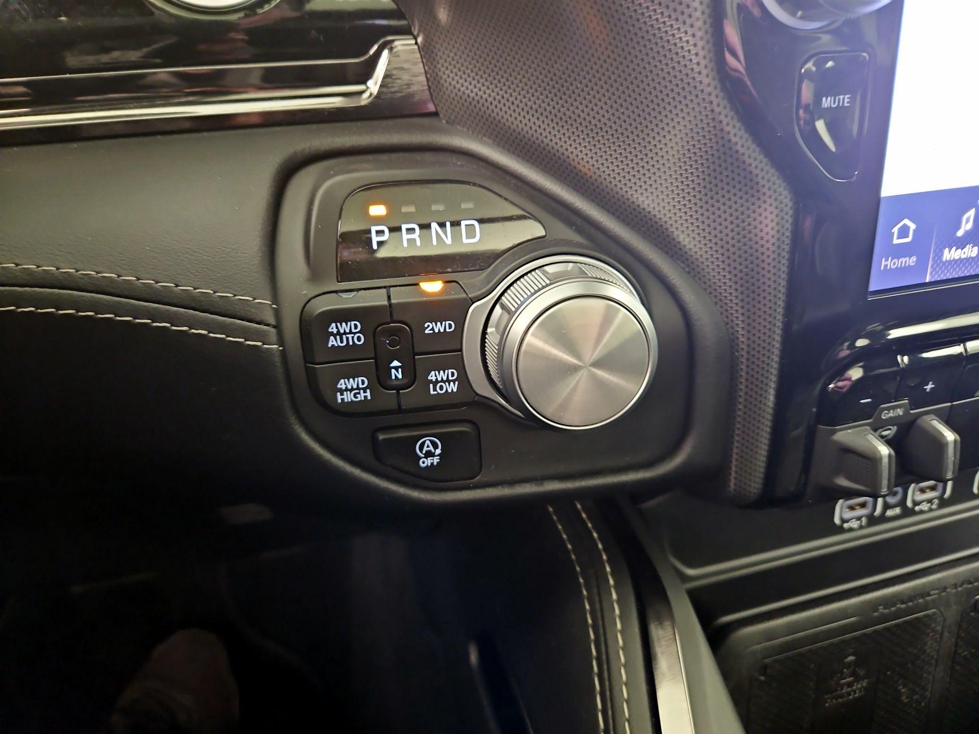 Thumbnail: 2025 RAM 1500 - 18